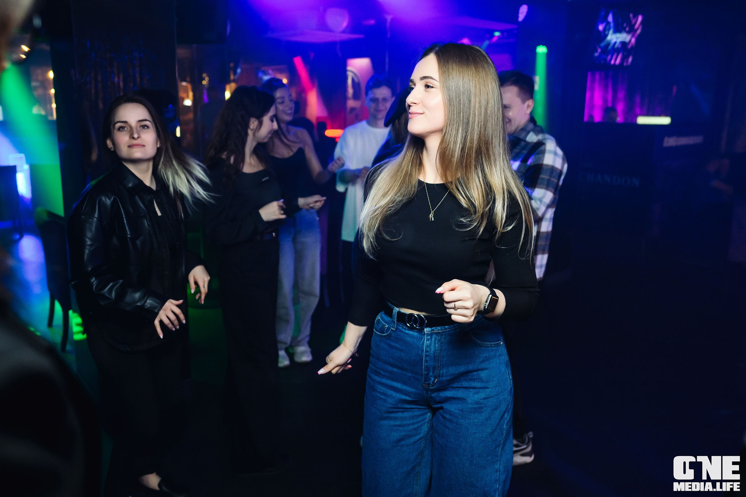 Фоторепортаж из караоке-клуба Эйфория. One Media Life: фоторепортажи, фотоотчеты с мероприятий и заведений