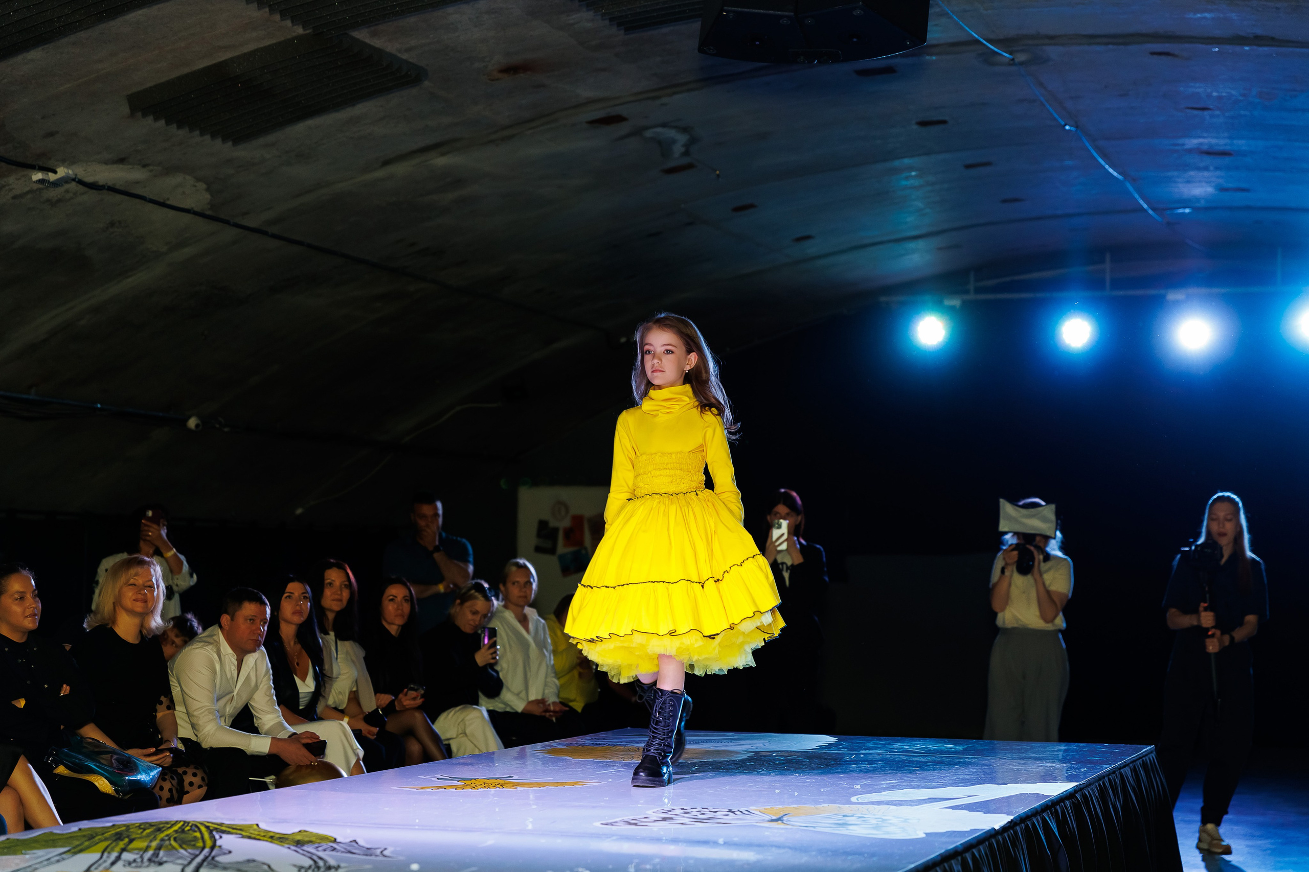 Показ Надежды Шибиной от журнала «Жираf». Фотограф Новосибирск — Наталья Гресь