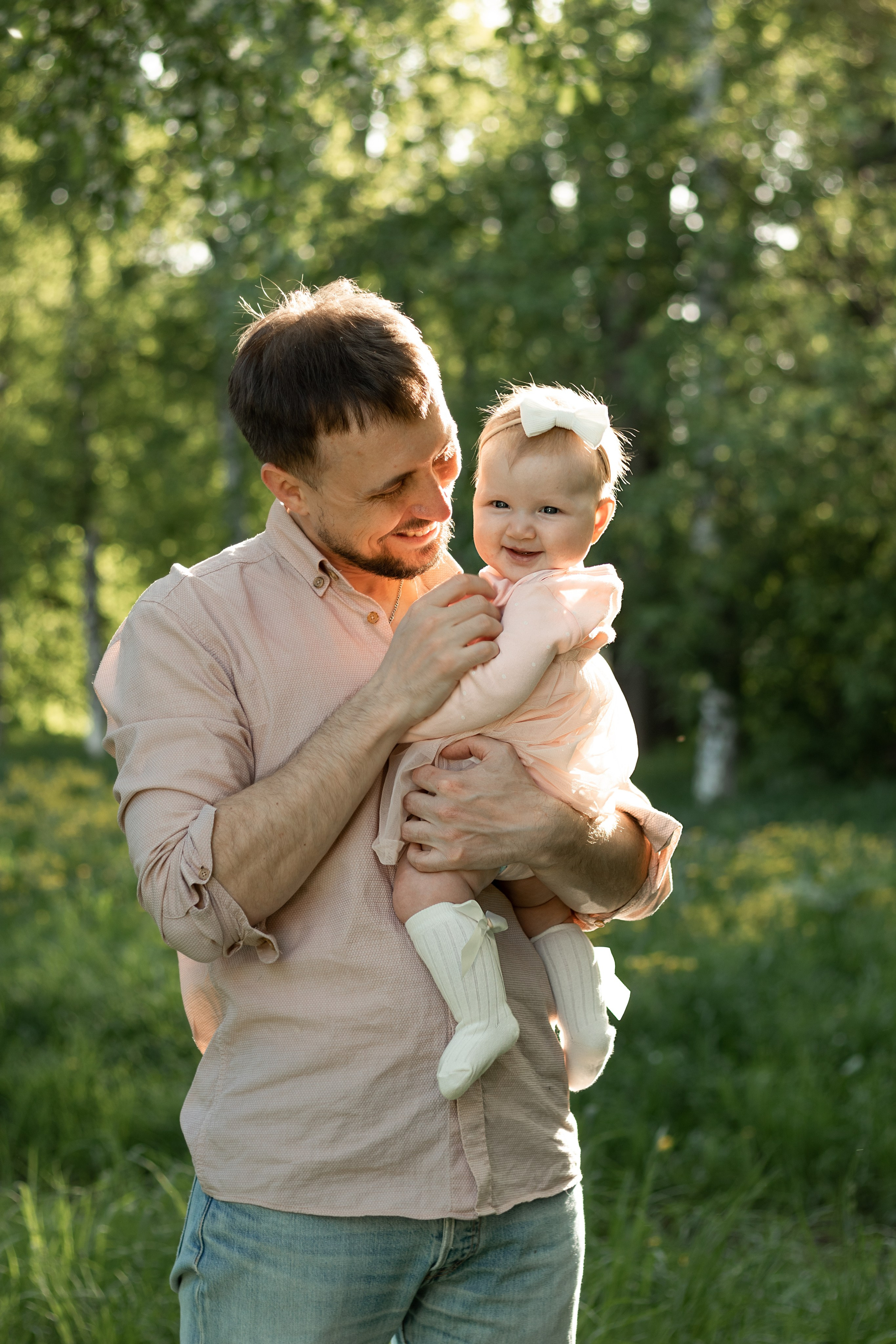 Цветущая майская семья