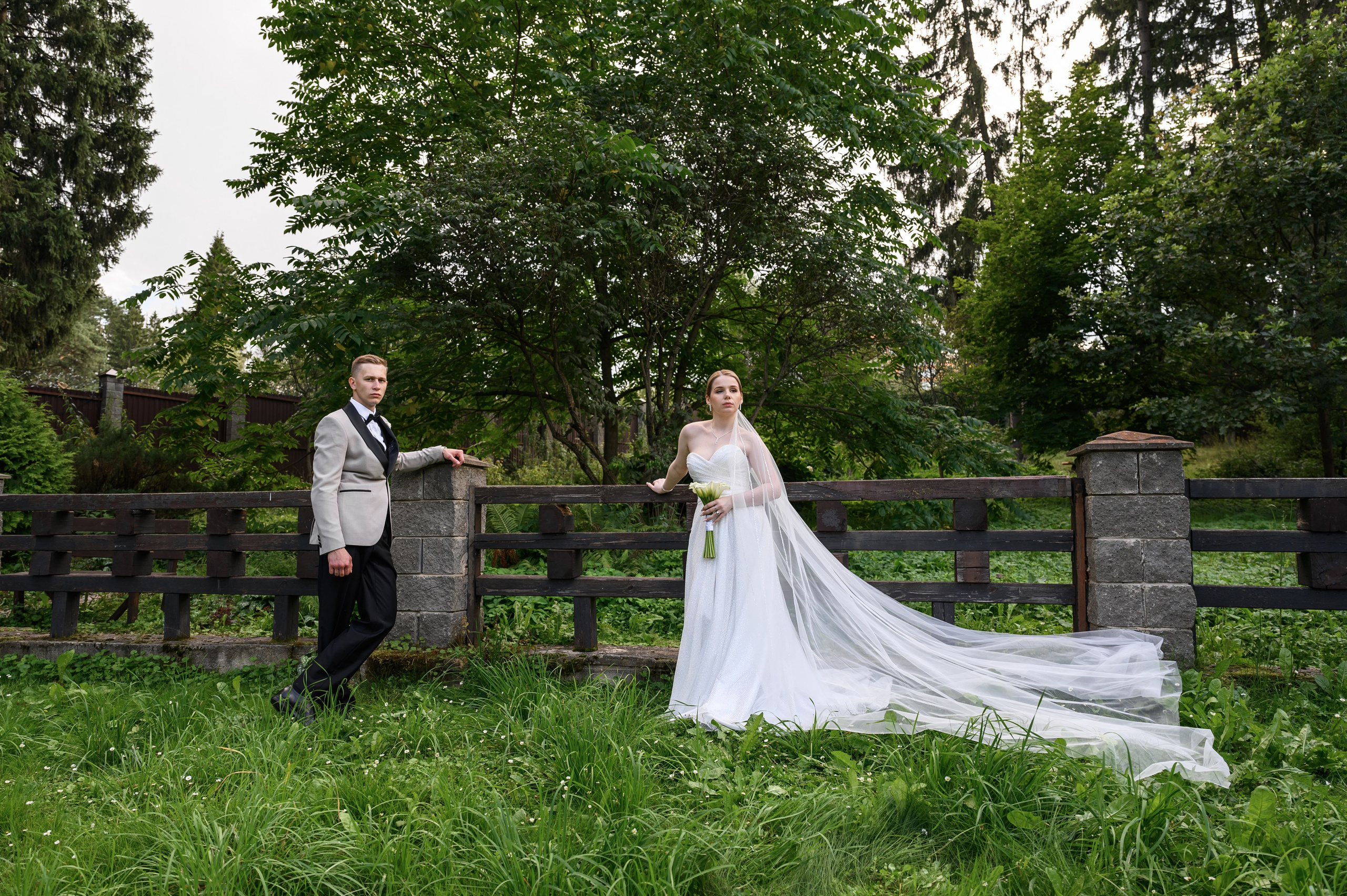 Свадебная фотосессия Банкетный зал Замок Монсоро. Свадебный фотограф Москва Юрий Кульман
