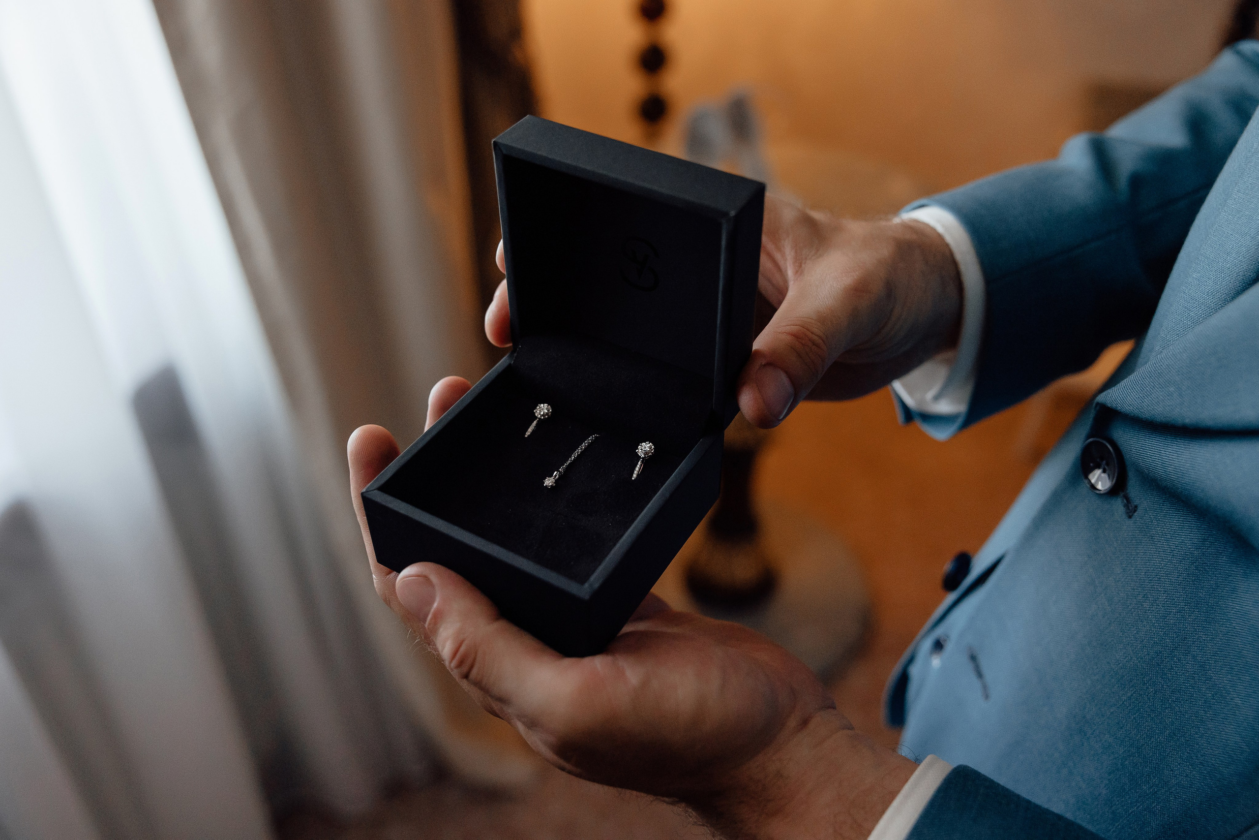 Свадебная фотосессия в Radisson Collection Hotel Moscow. Свадебный фотограф в Москве Дарья Олендарёва