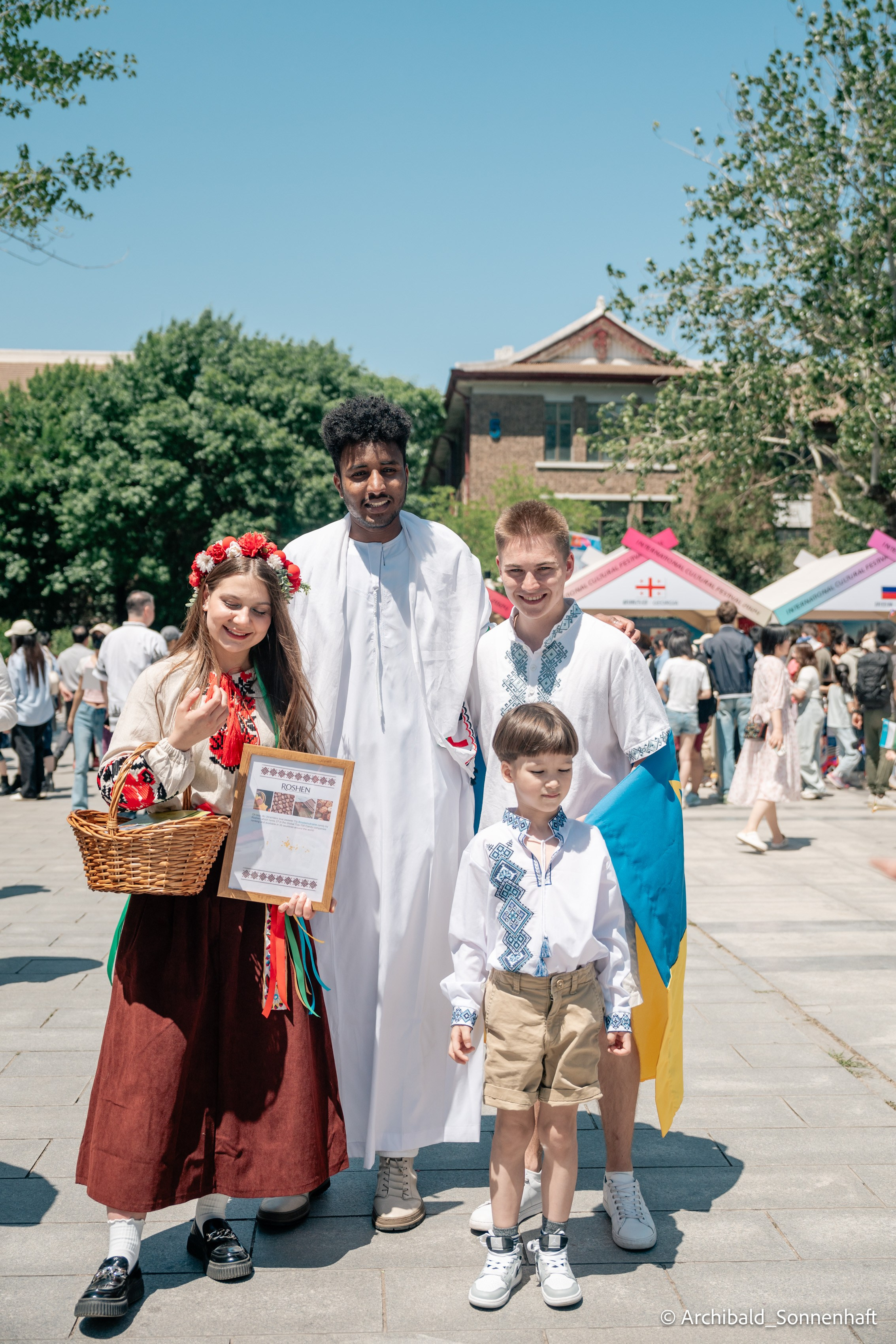 TJU Cultural Festival. Photographer in Guangzhou, China. Archibald Sonnenhaft