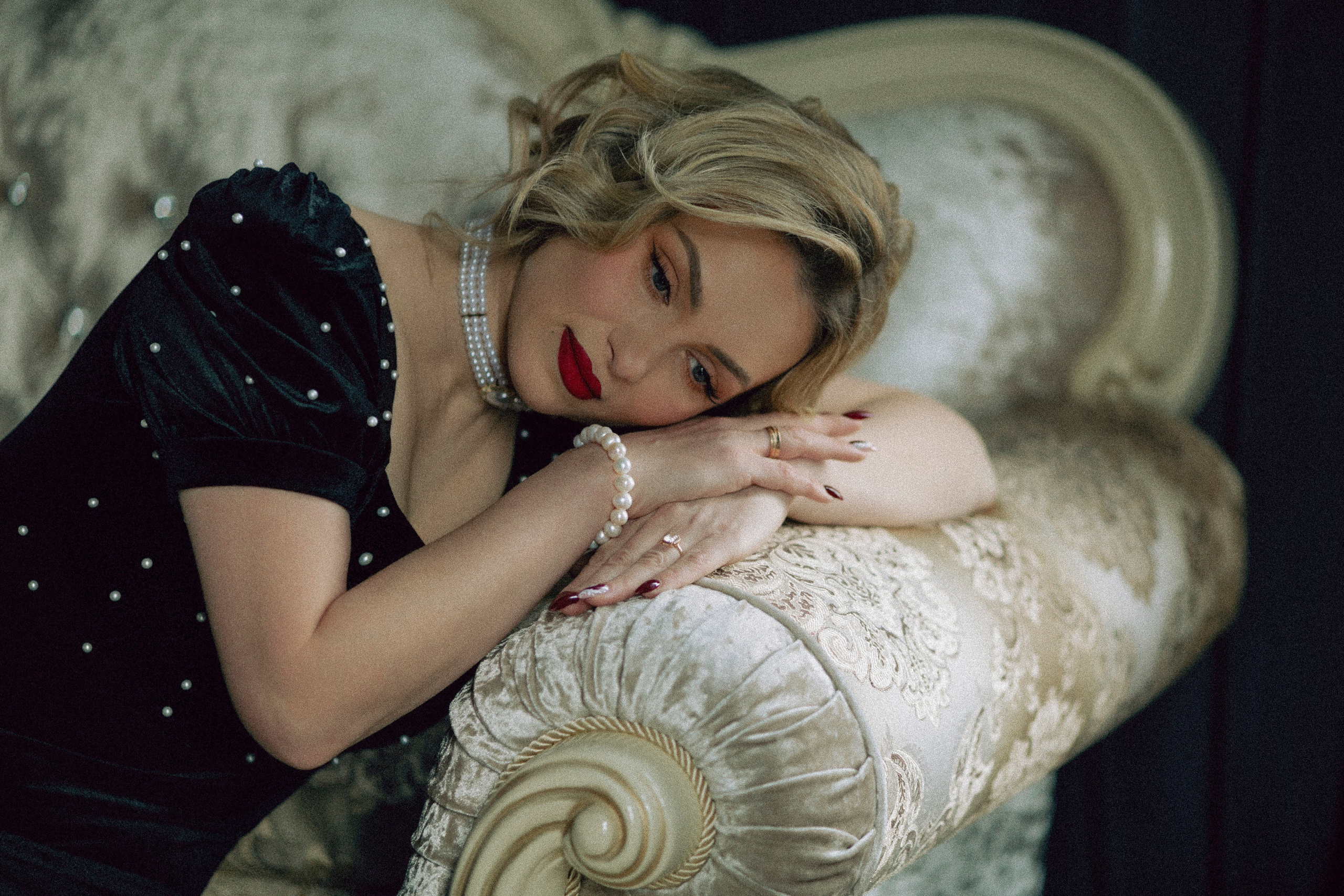 Евгения Мусатова — женский фотограф. Работаю в республике Удмуртия. Выезжаю на съемки в другие города