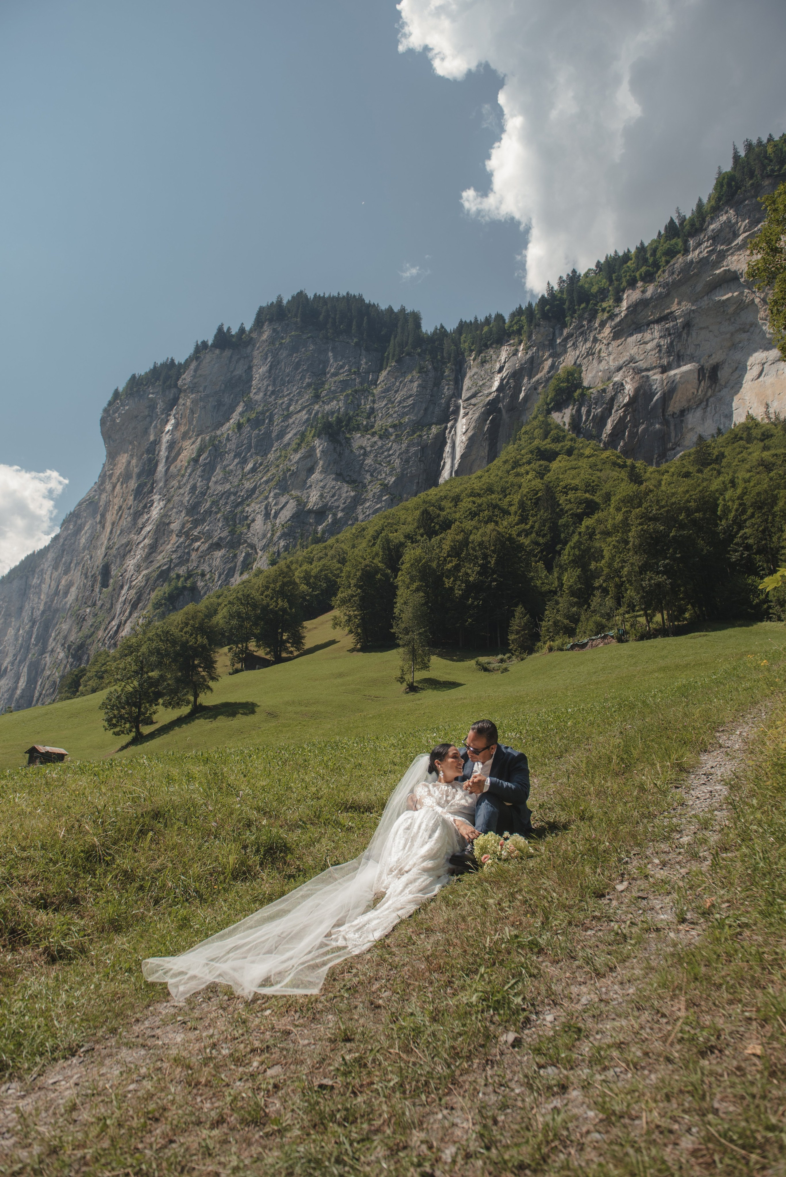Berta & Orlando (Lauterbrunnen, Switzerland). Photographer in Interlaken area