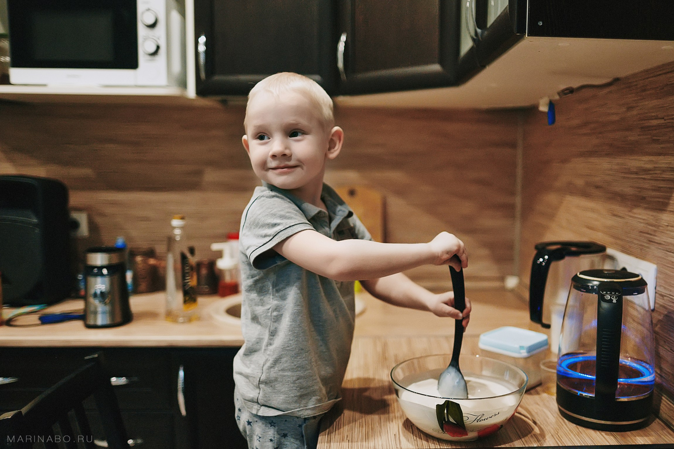 В гостях, новогодняя, домашняя фотосъемка в Санкт-Петербурге. Семейный Lifestyle фотограф в Санкт-Петербурге Марина Бокшицкая