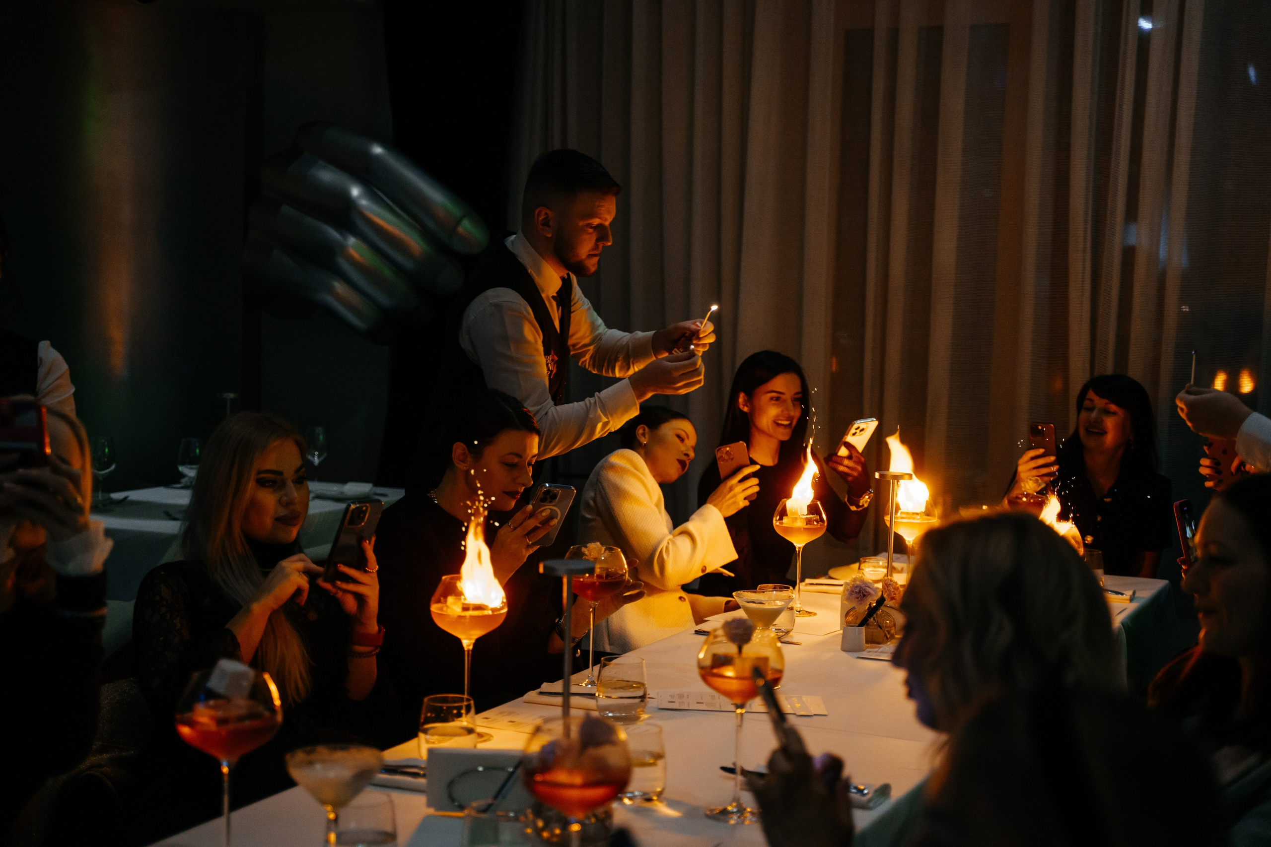 Коктейльно-парфюмерный вечер. BENUAR Restaurant