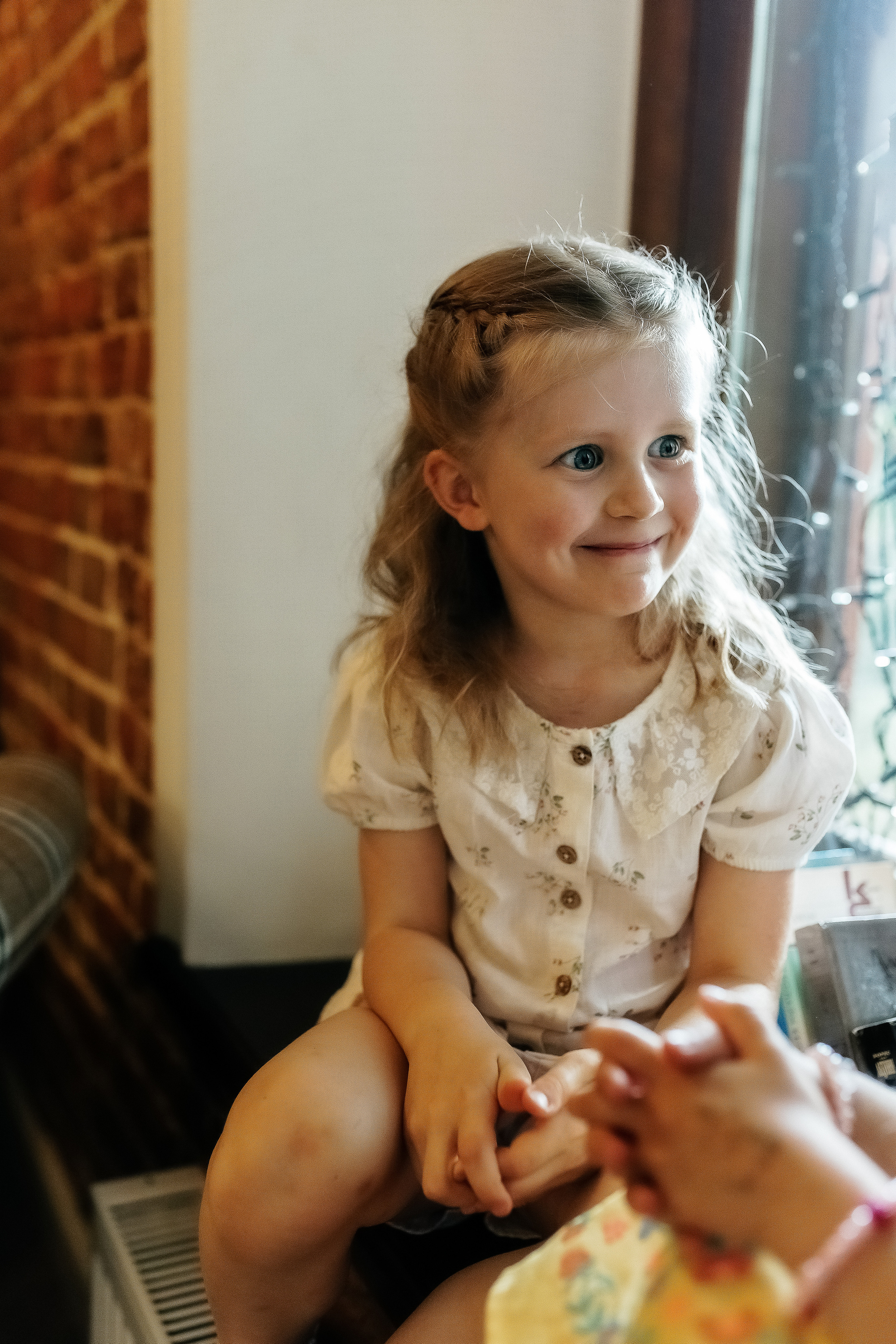 Лия и Полина. Посиделки в библиотеке. Профессиональный фотограф, Москва |Видное Елена Елизарова