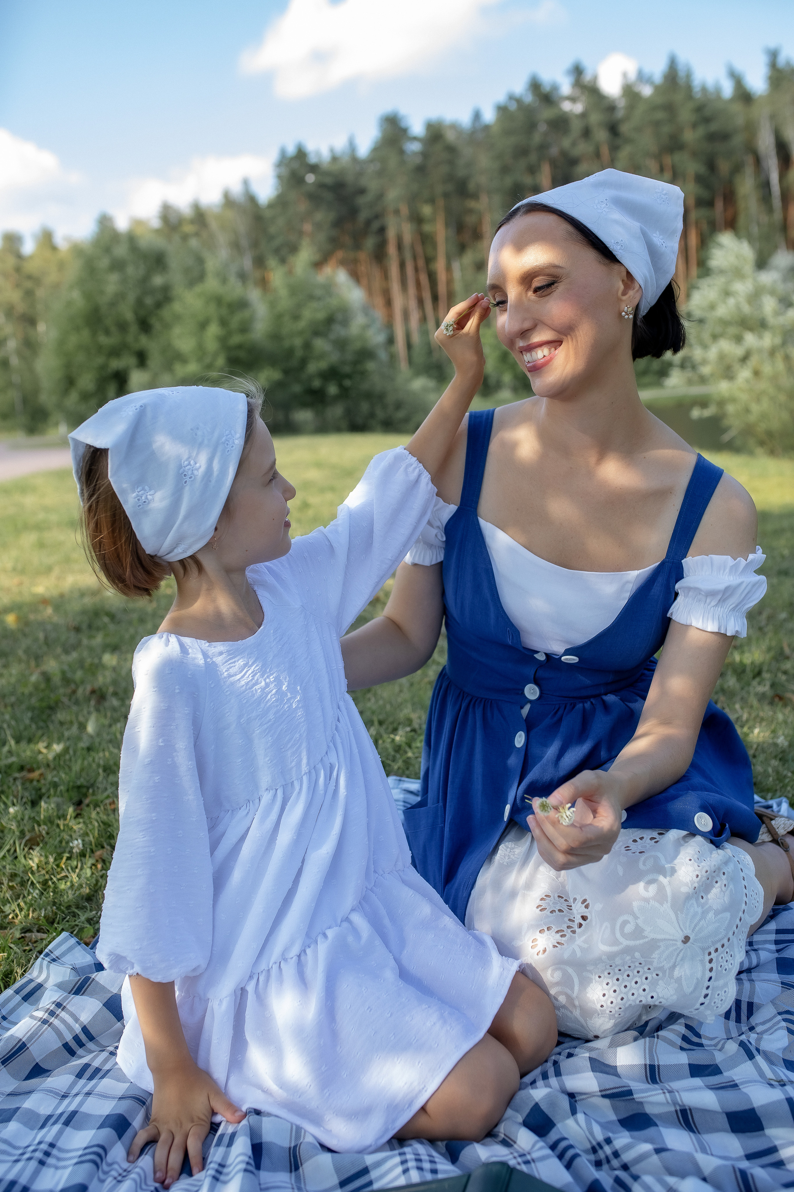 Надя и Алиса. Пикник. Лето. Профессиональный фотограф, Москва |Видное Елена Елизарова