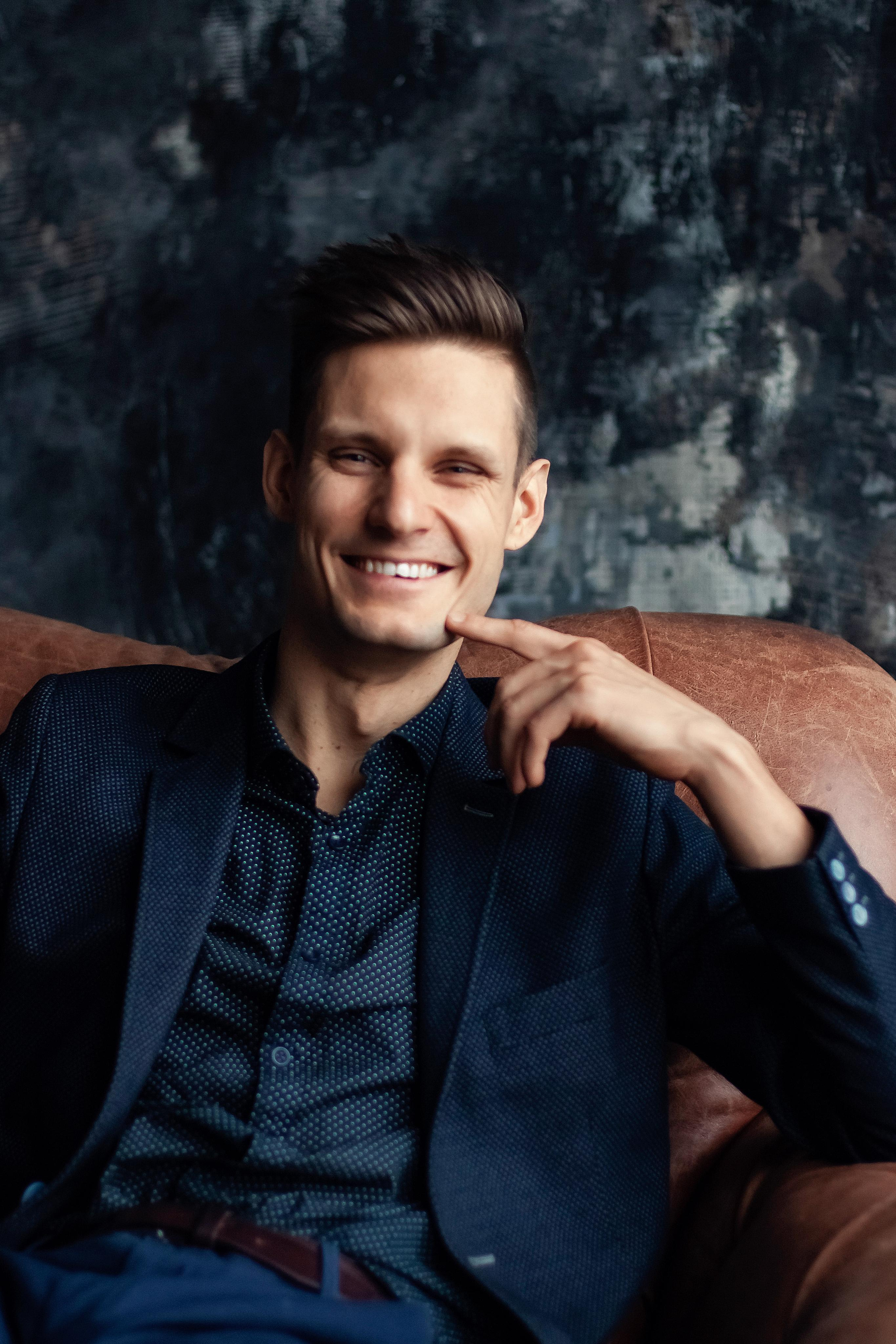 Евгений. Стильная сьемка в студии. Профессиональный фотограф, Москва |Видное Елена Елизарова