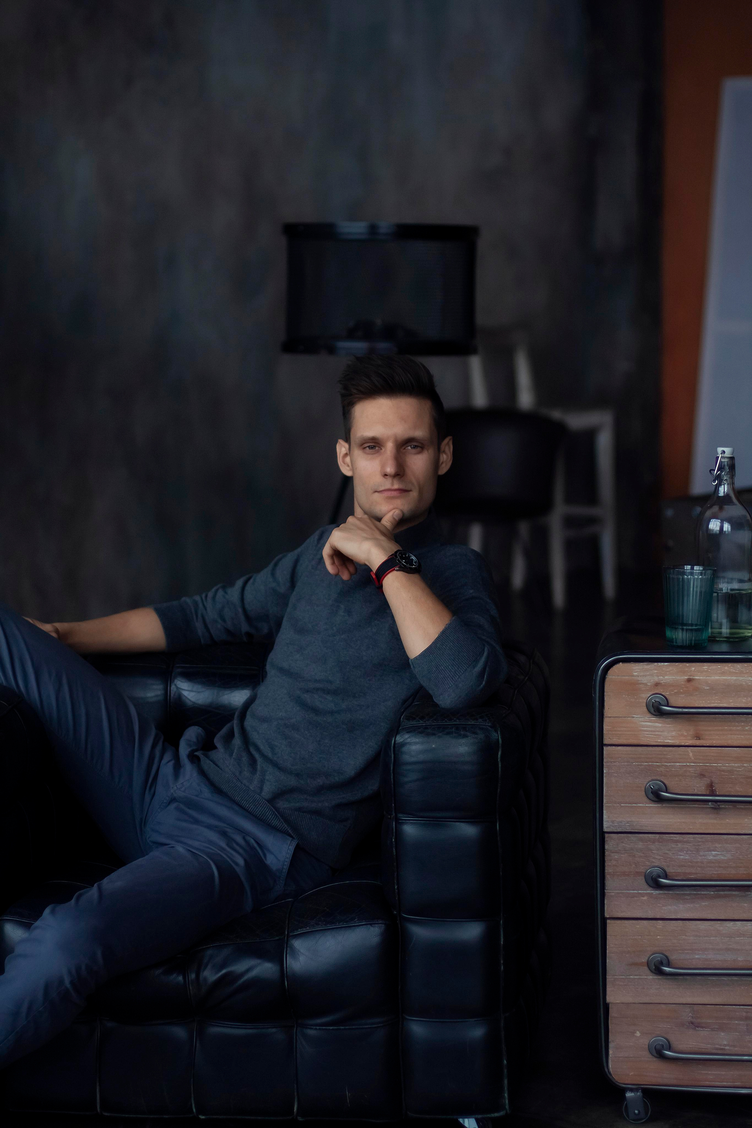 Евгений. Стильная сьемка в студии. Профессиональный фотограф, Москва |Видное Елена Елизарова