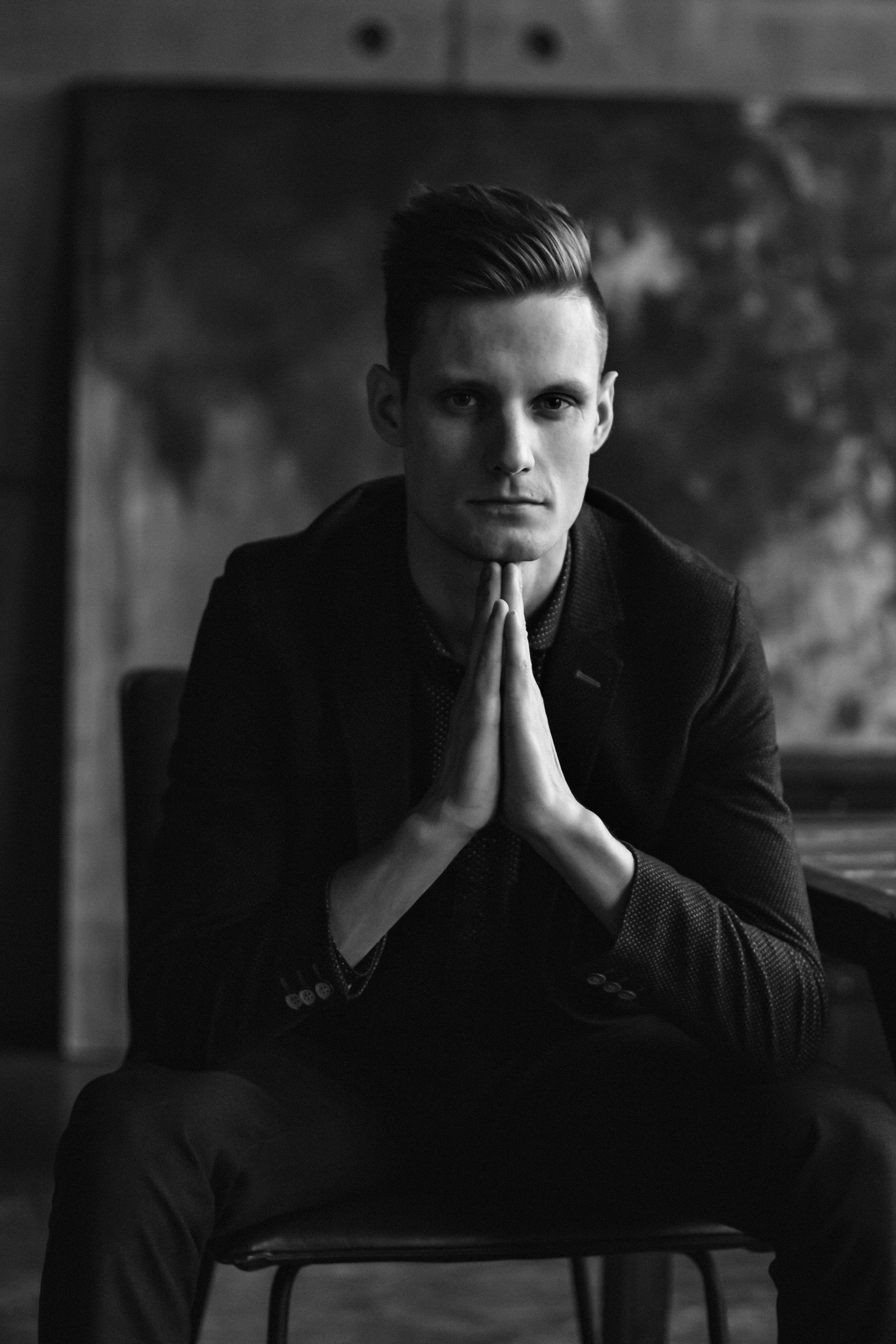 Евгений. Стильная сьемка в студии. Профессиональный фотограф, Москва |Видное Елена Елизарова