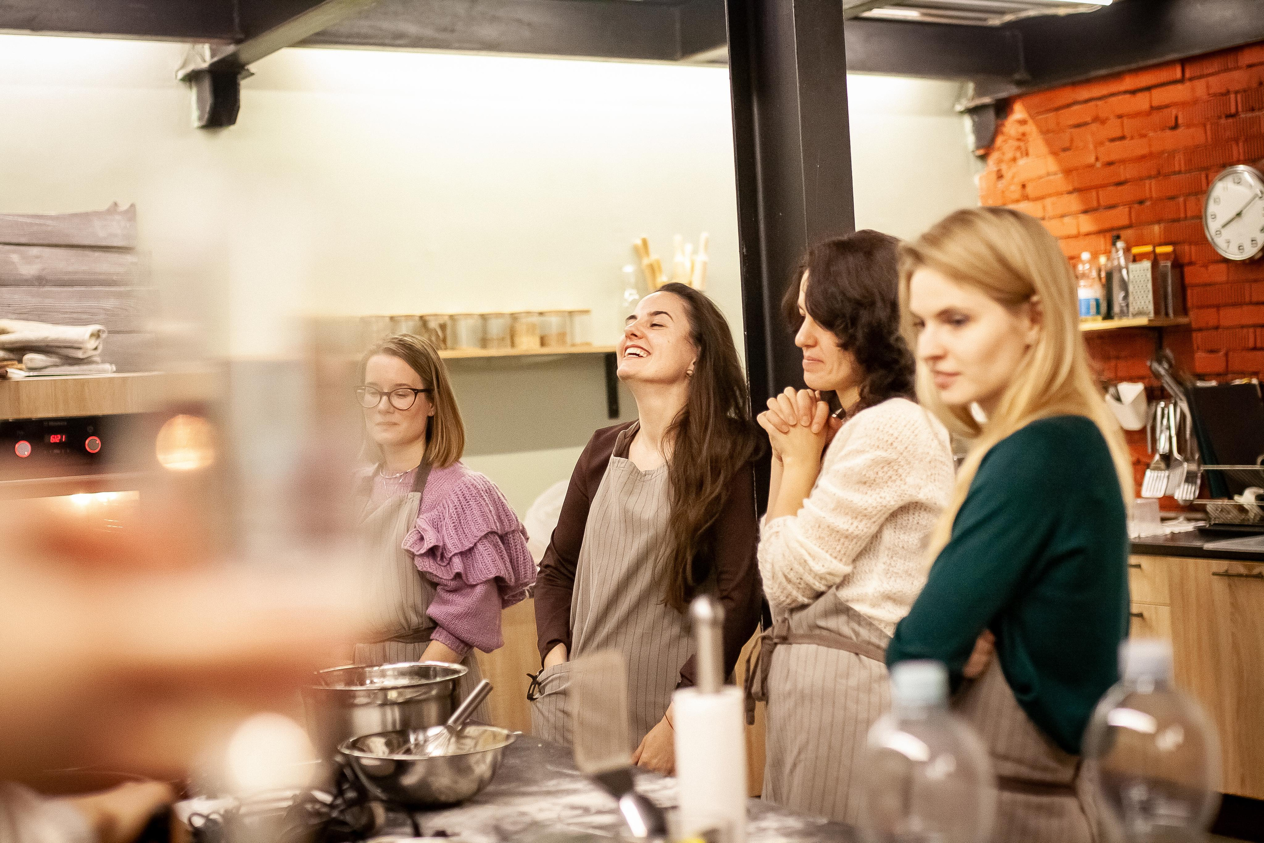 Девичник в кулинарной студии. Профессиональный фотограф, Москва |Видное Елена Елизарова
