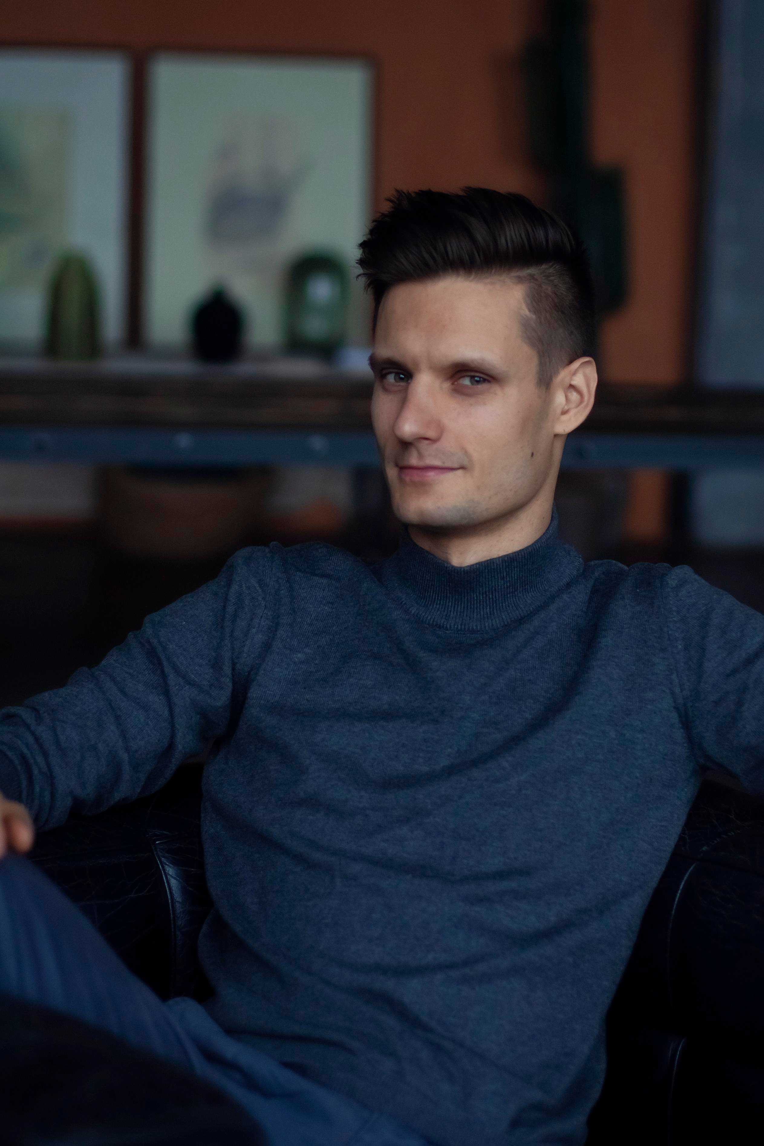 Евгений. Стильная сьемка в студии. Профессиональный фотограф, Москва |Видное Елена Елизарова