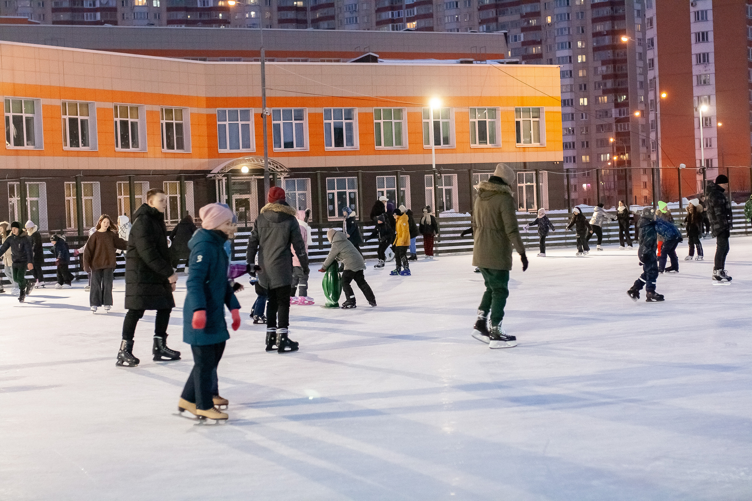 Каток. Веселое катание. Профессиональный фотограф, Москва |Видное Елена Елизарова