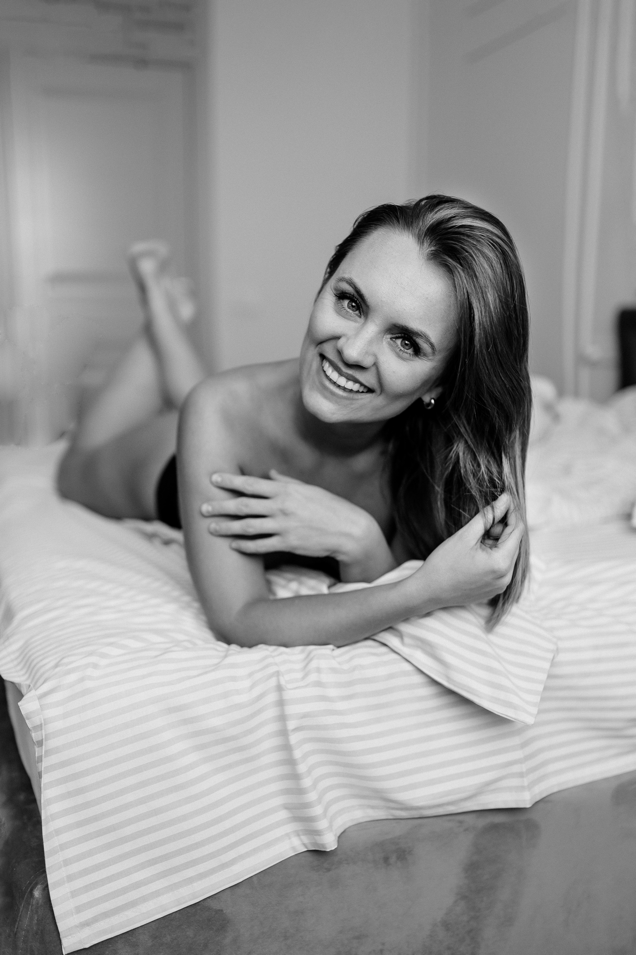 Анна. Ранее утро, фотосессия дома. Профессиональный фотограф, Москва |Видное Елена Елизарова