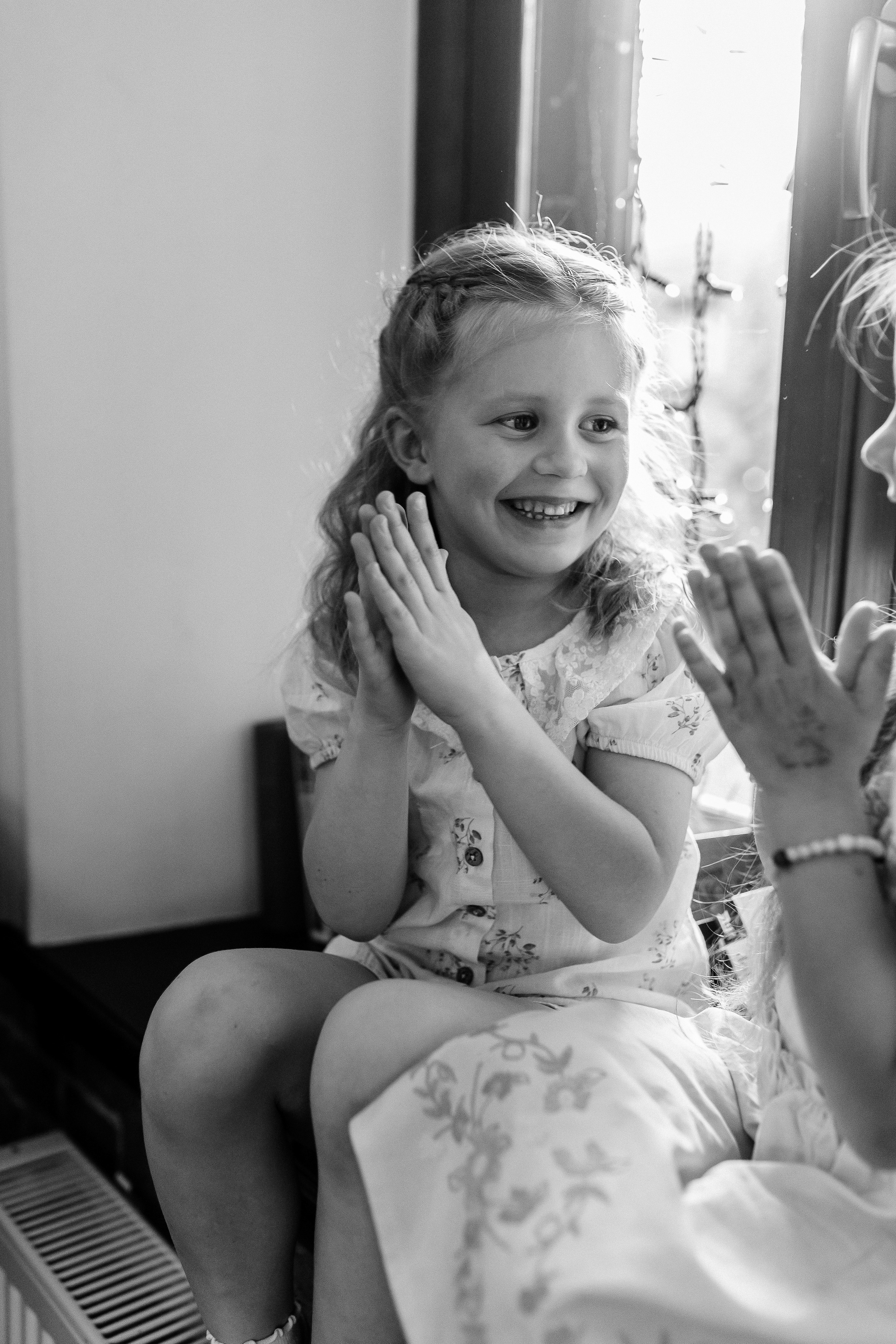 Лия и Полина. Посиделки в библиотеке. Профессиональный фотограф, Москва |Видное Елена Елизарова