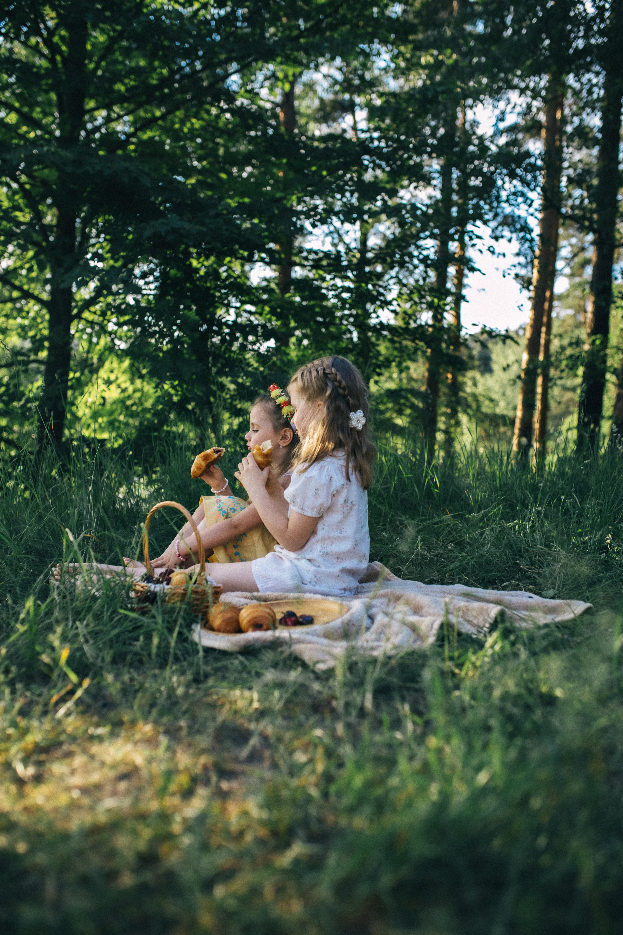 Лия и Полина. Пикник. Профессиональный фотограф, Москва |Видное Елена Елизарова