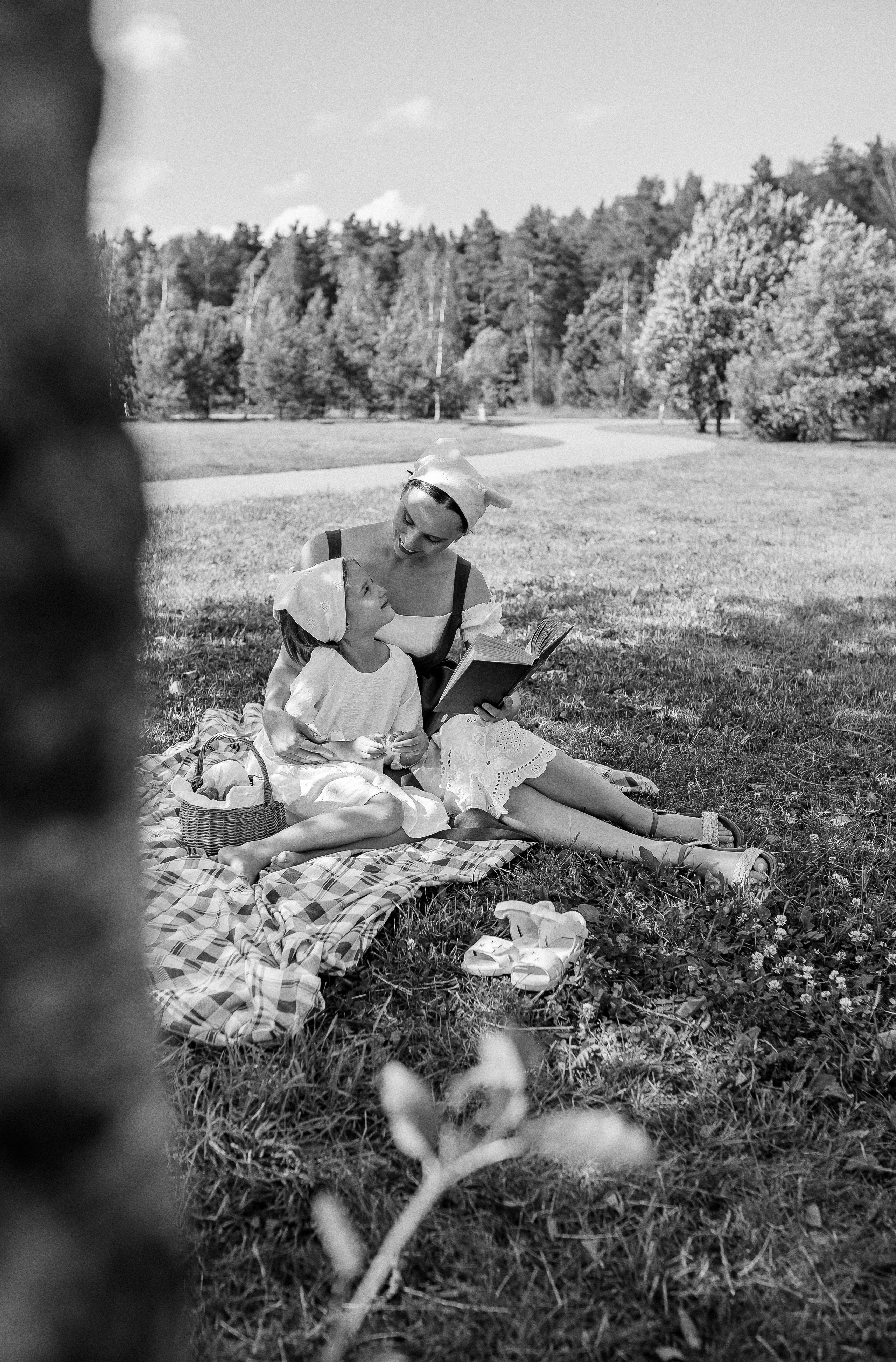 Надя и Алиса. Пикник. Лето. Профессиональный фотограф, Москва |Видное Елена Елизарова