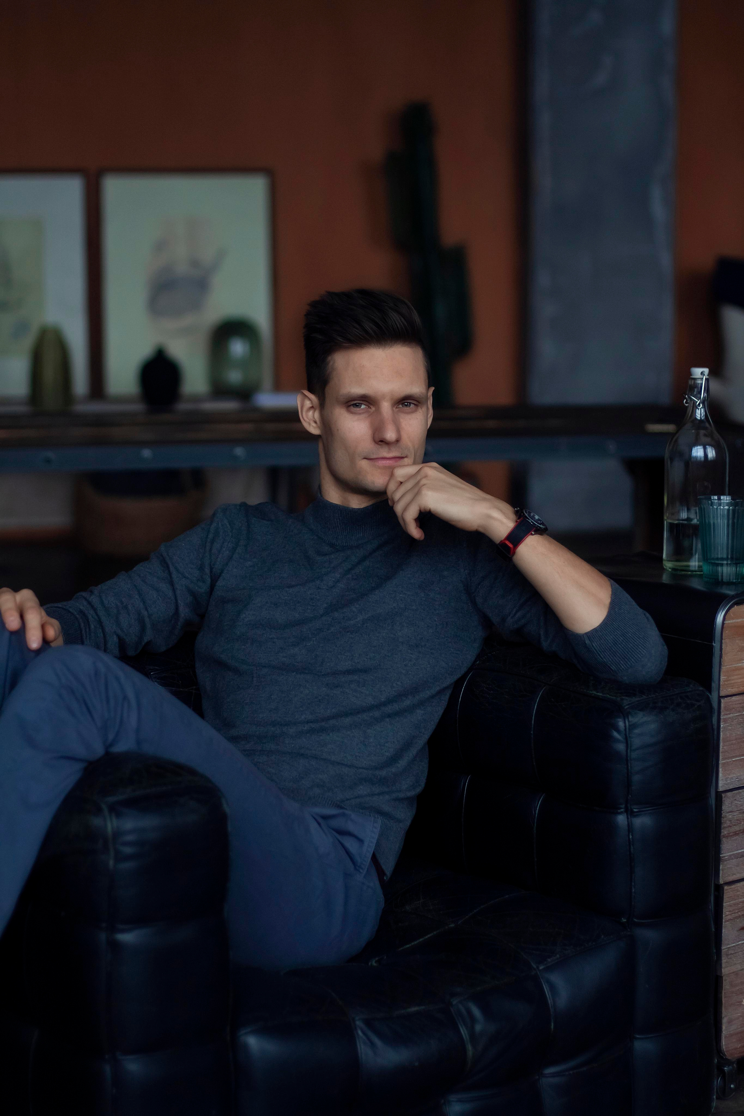 Евгений. Стильная сьемка в студии. Профессиональный фотограф, Москва |Видное Елена Елизарова