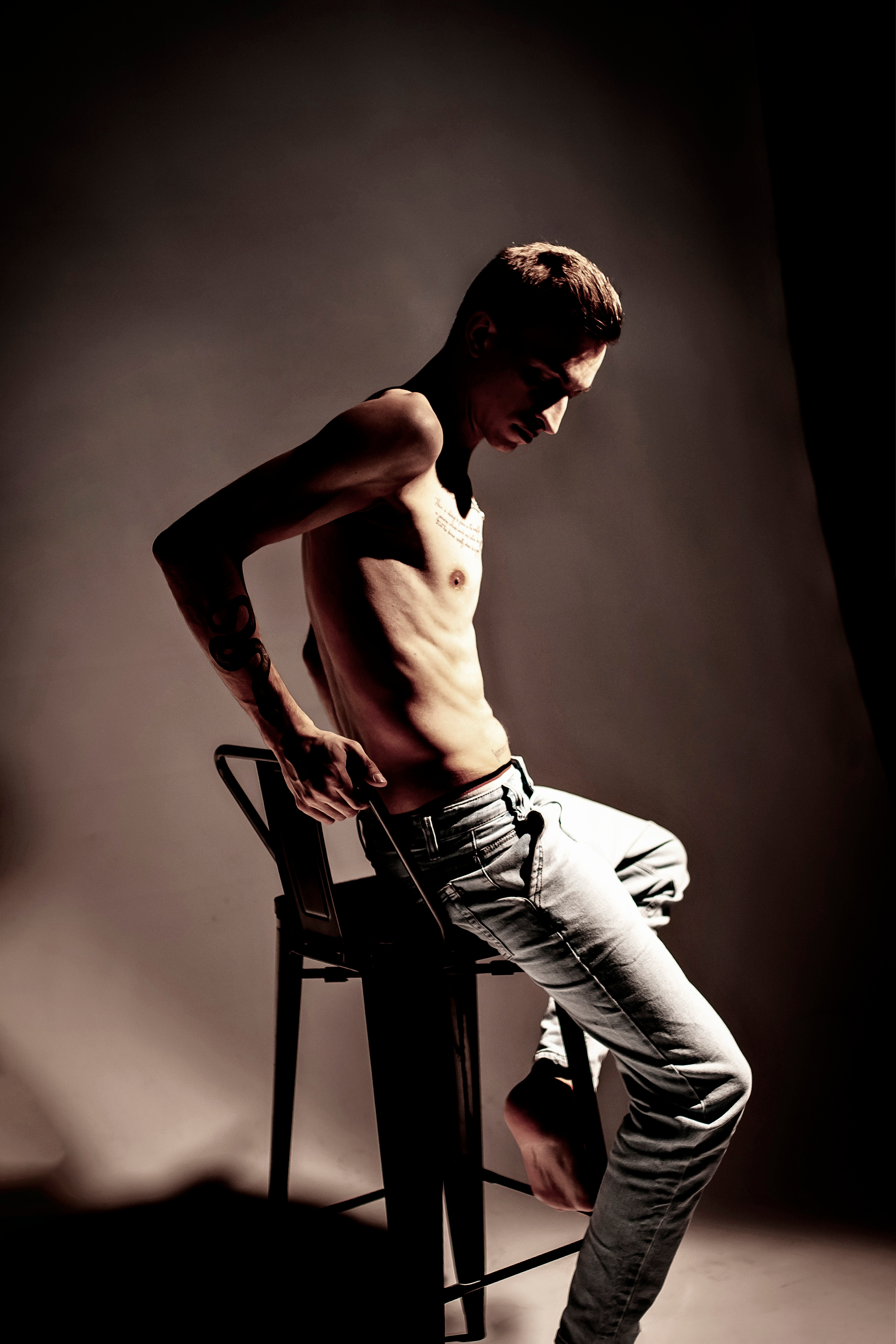 Юра. Фотосессия в студии со студийным светом. Профессиональный фотограф, Москва |Видное Елена Елизарова