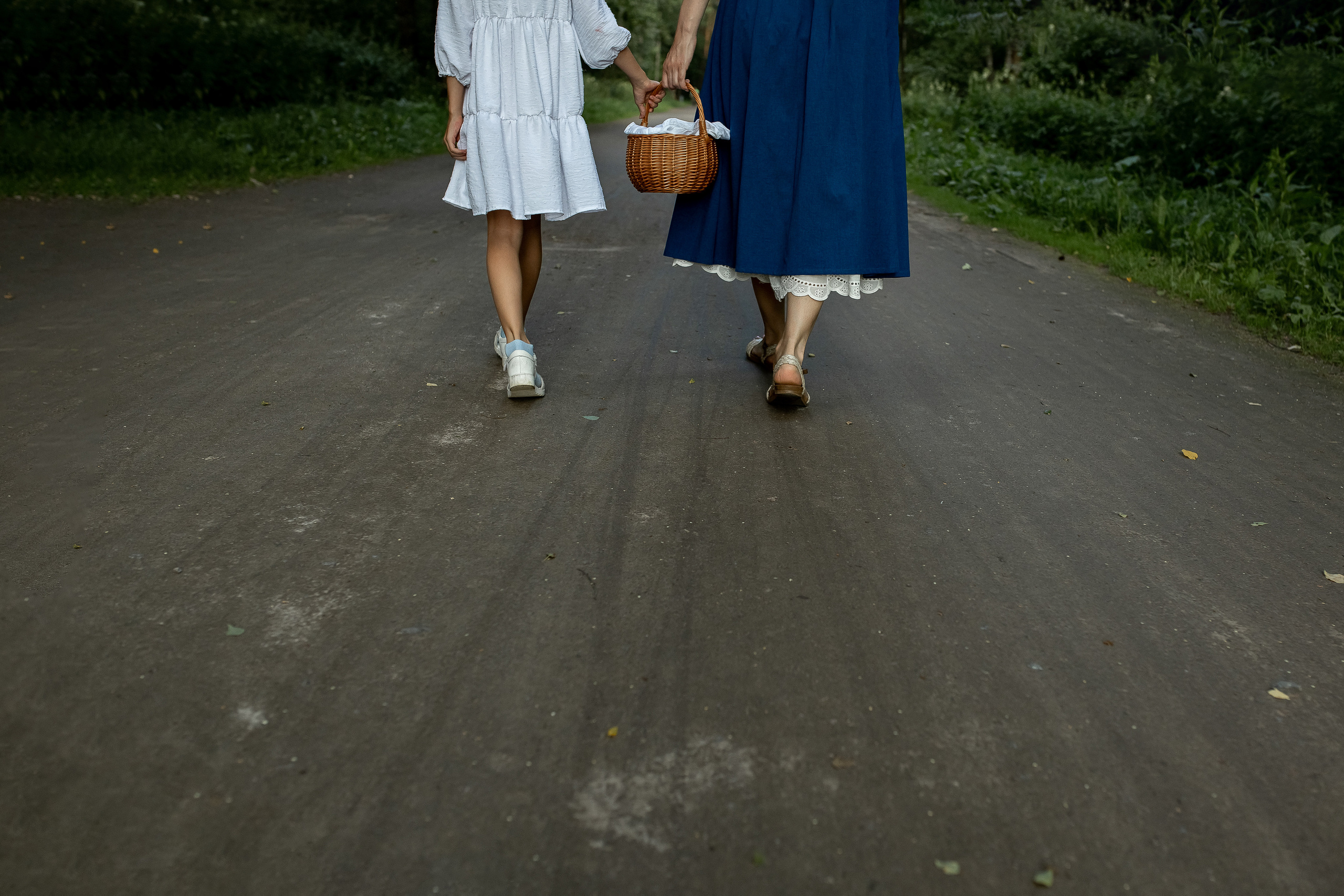 Надя и Алиса. Пикник. Лето. Профессиональный фотограф, Москва |Видное Елена Елизарова