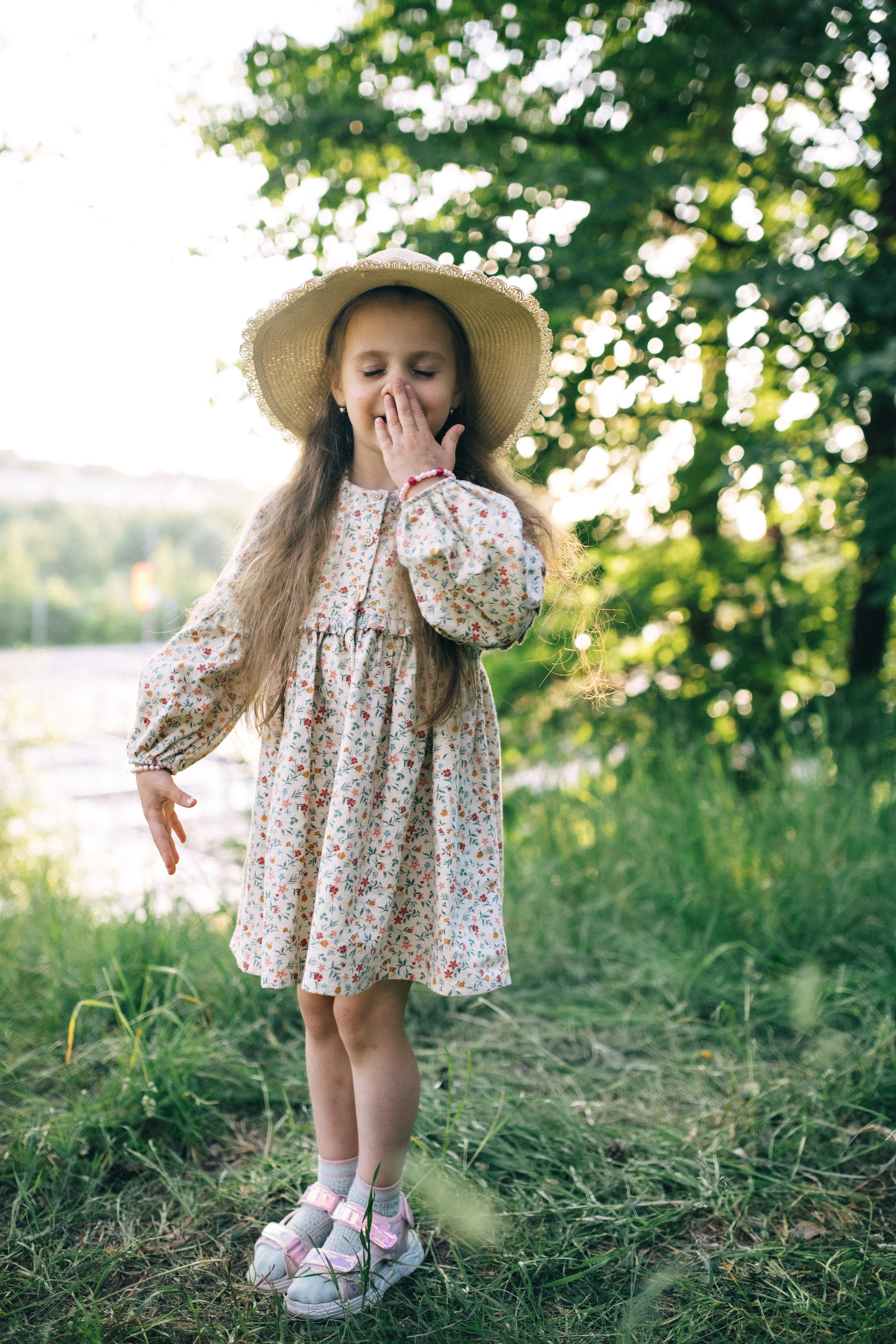 Лия и Полина. Пикник. Профессиональный фотограф, Москва |Видное Елена Елизарова