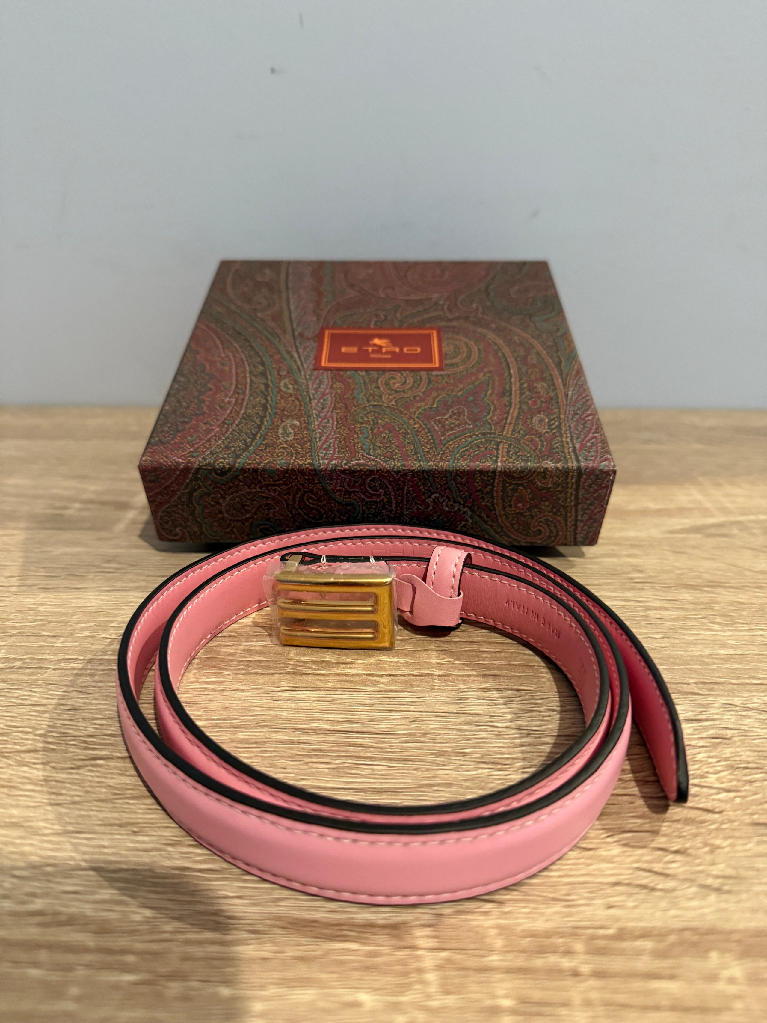 Аксессуары и украшения. Ваш байер во Франции