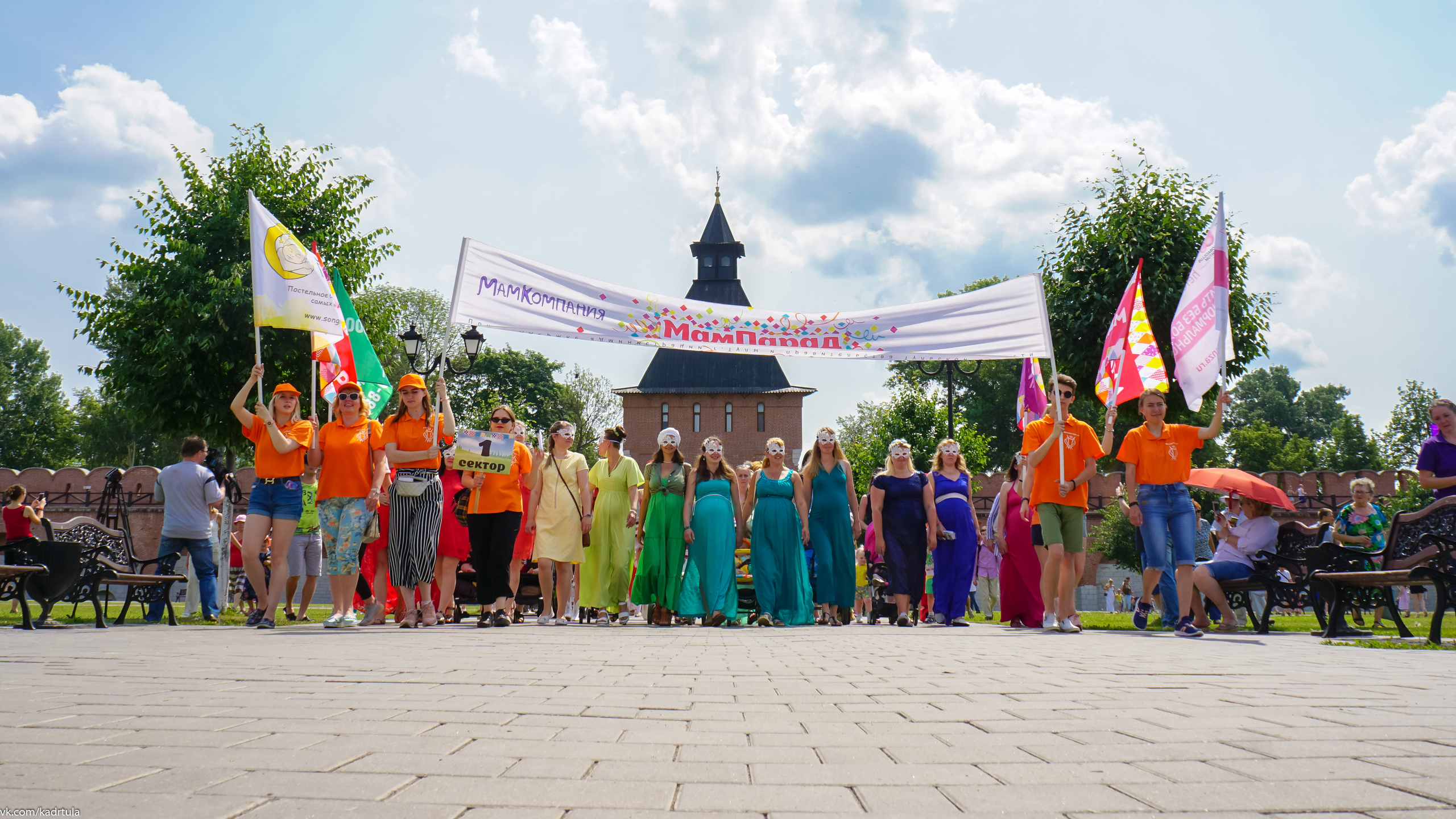 Мампарад в Туле 2019 год. Репортаж. Фотограф в Туле Крупский АнДРей. Фотостудия «КАДР71» в Туле