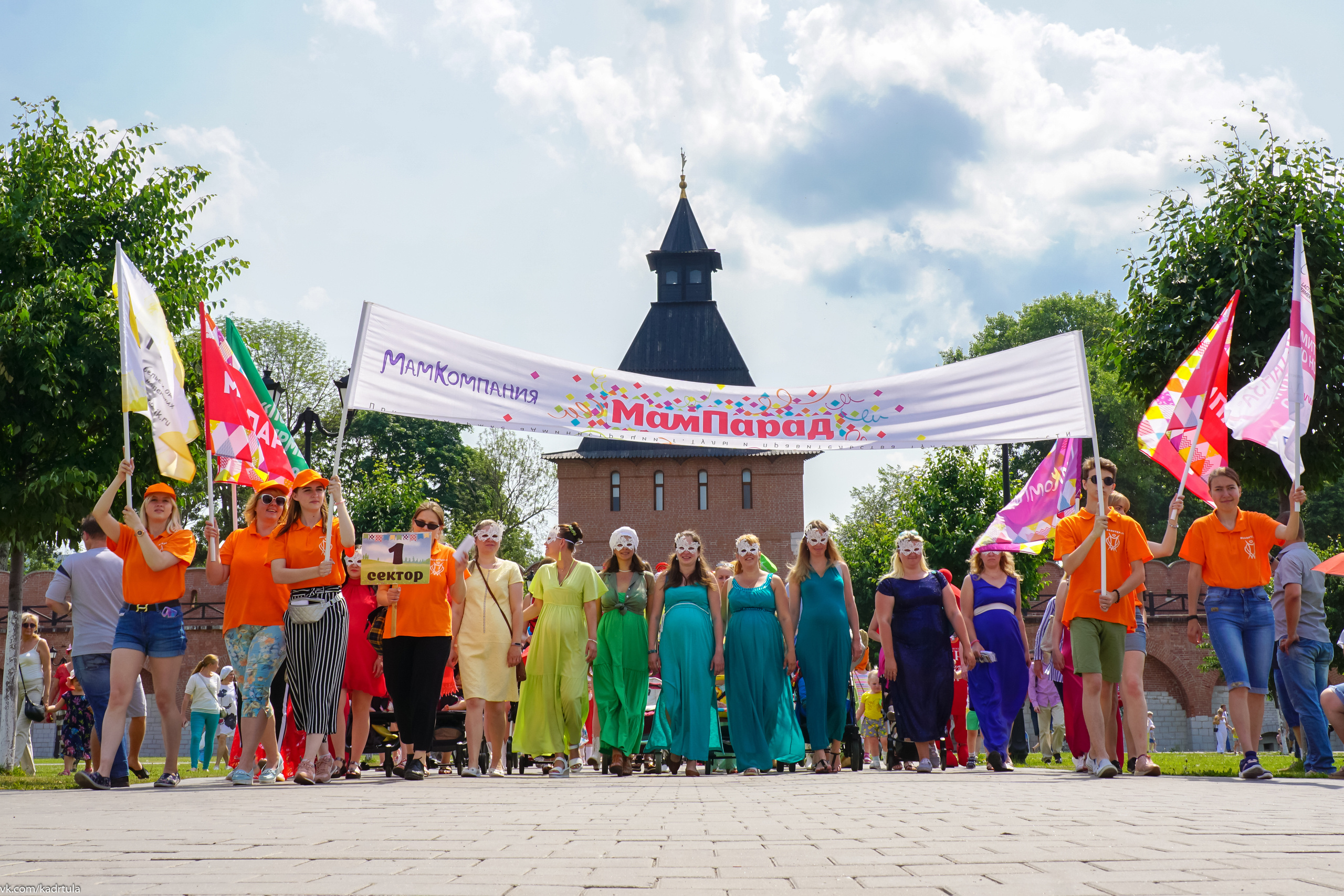 Мампарад в Туле 2019 год. Репортаж. Фотограф в Туле Крупский АнДРей. Фотостудия «КАДР71» в Туле
