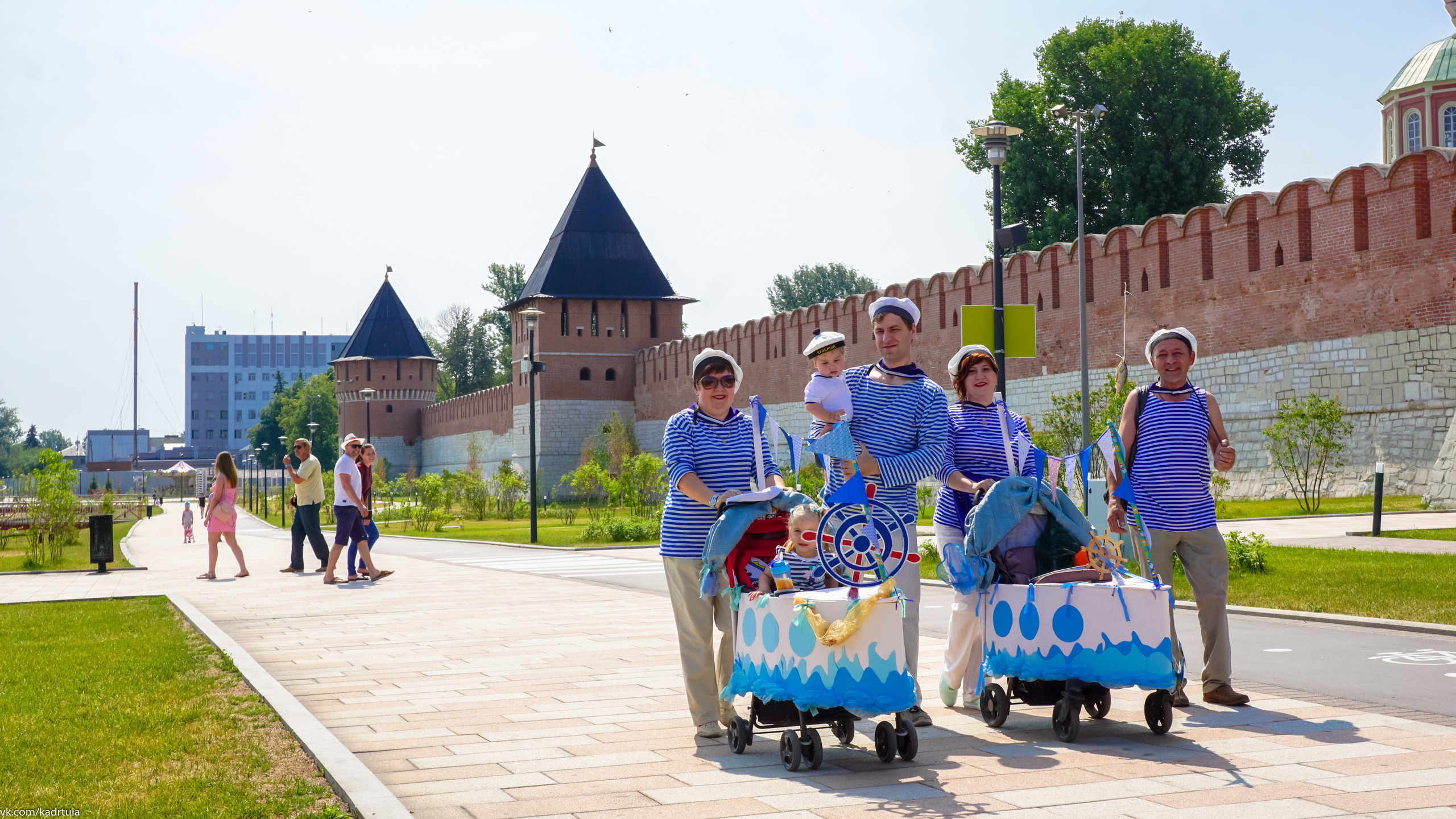 Мампарад в Туле 2019 год. Репортаж. Фотограф в Туле Крупский АнДРей. Фотостудия «КАДР71» в Туле