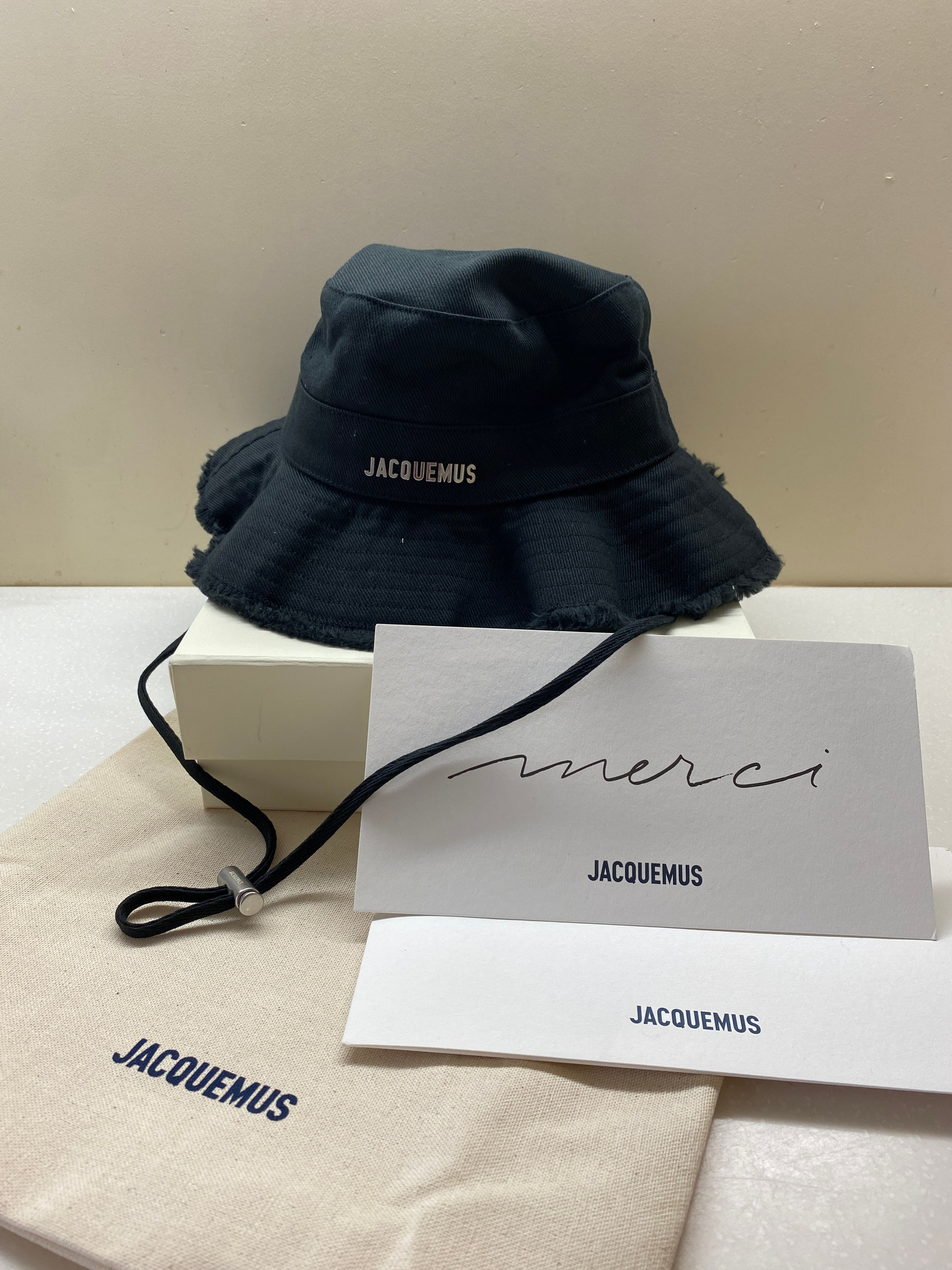 Аксессуары и украшения. Ваш байер во Франции