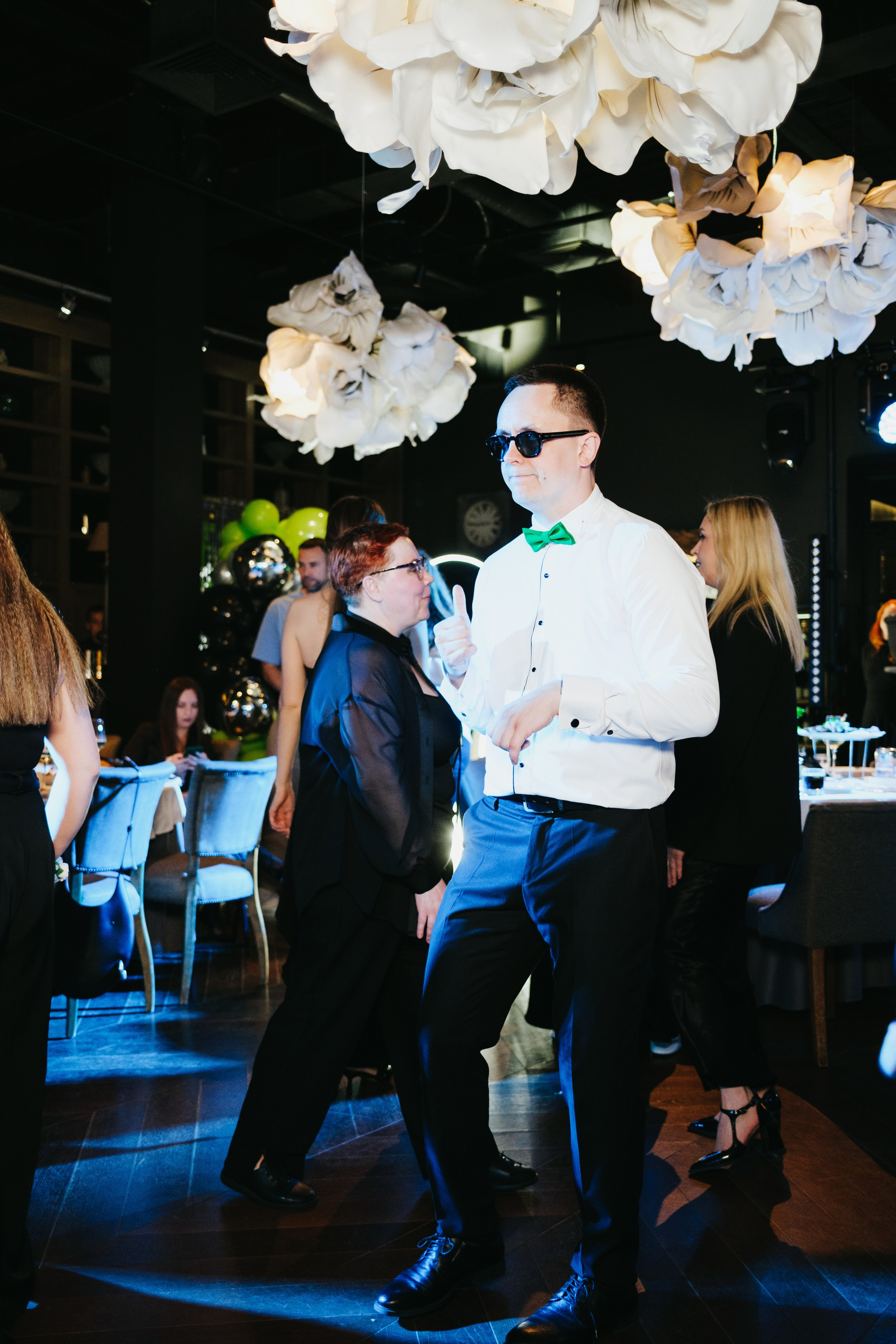 Корпоратив в Сириусу (Адлер) 10 лет компании. Свадебный фотограф Денис Ожигин в Краснодаре и крае. Эмоциональная и стильная съемка вашего дня