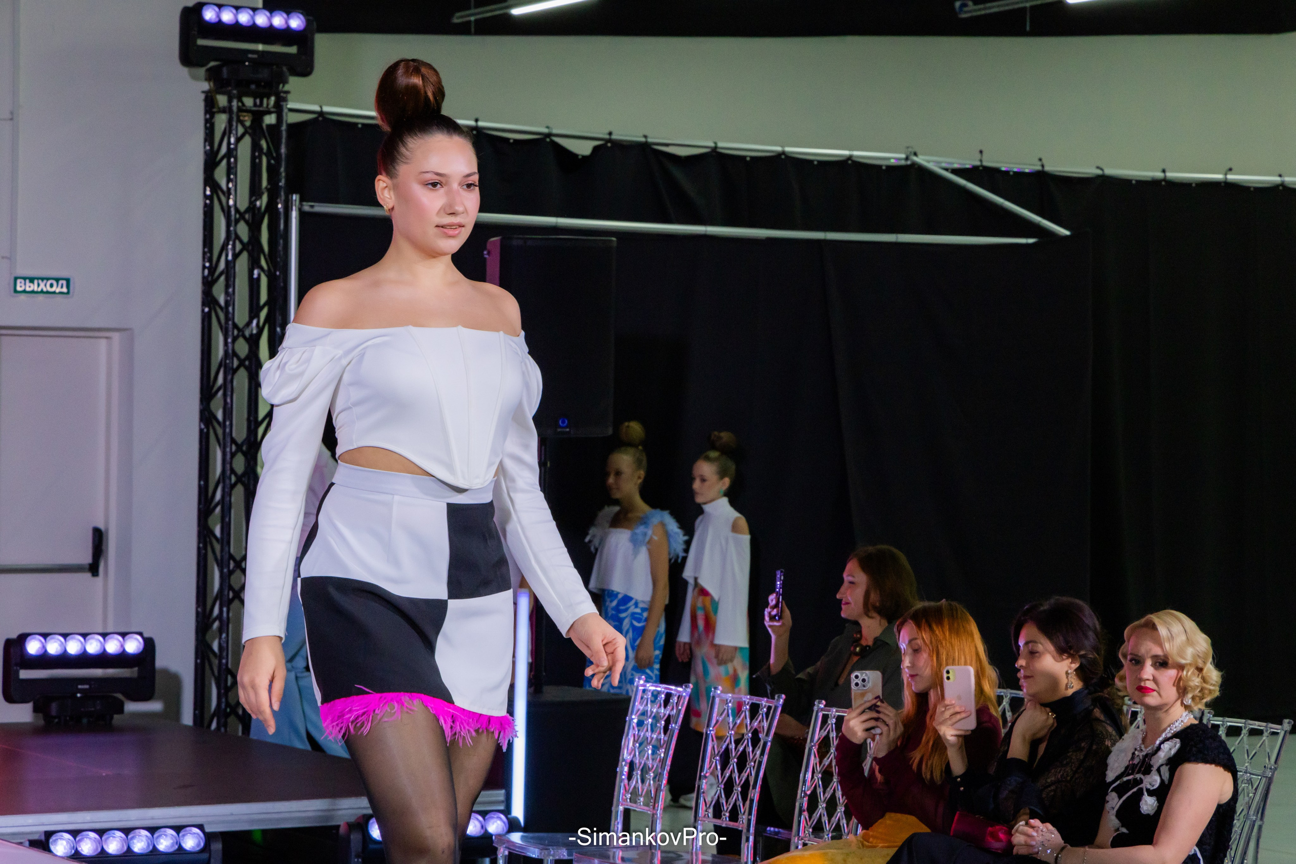 Фэшн-съёмка. Профессиональная коммерческая, промышленная и репортажная фотосъёмка для бизнеса