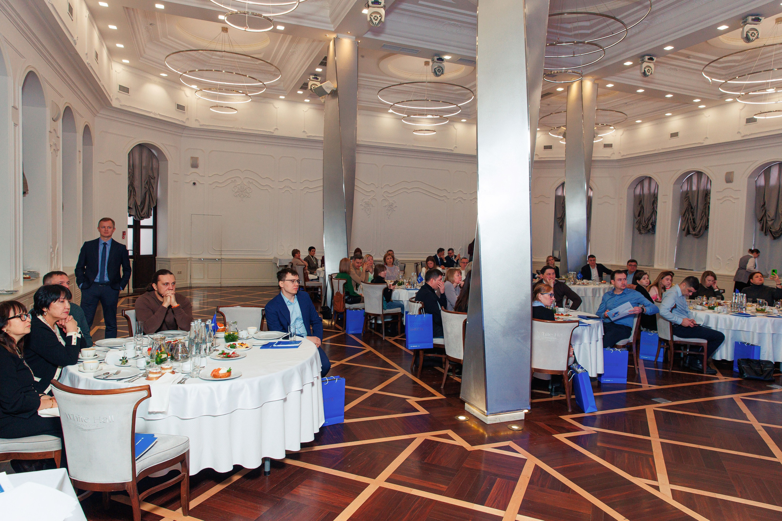 Бизнес-завтрак от Газпромбанка. Репортажный и свадебный фотограф в Уфе Павел Кожевников