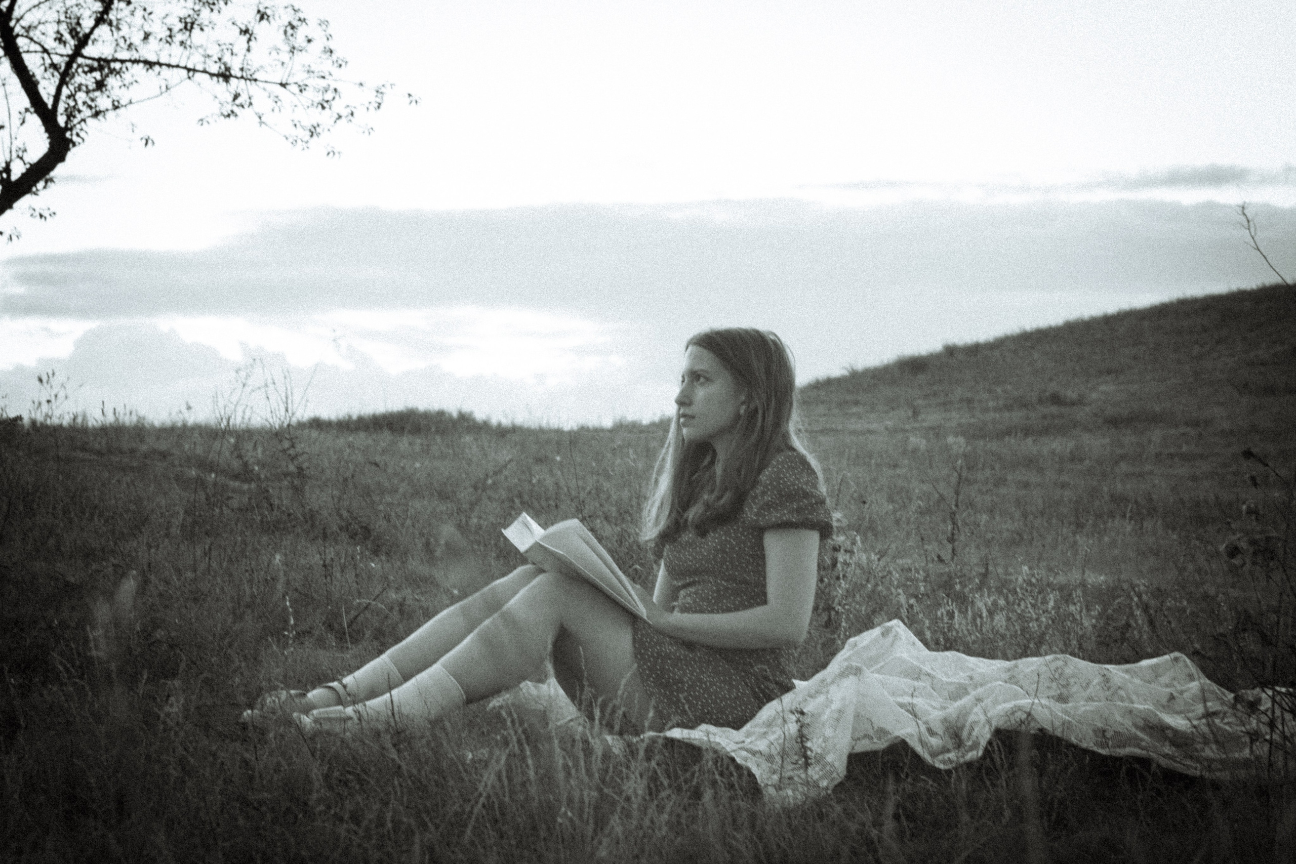 Платье в горошек. • Фотограф Александра Светозар Алчевск •