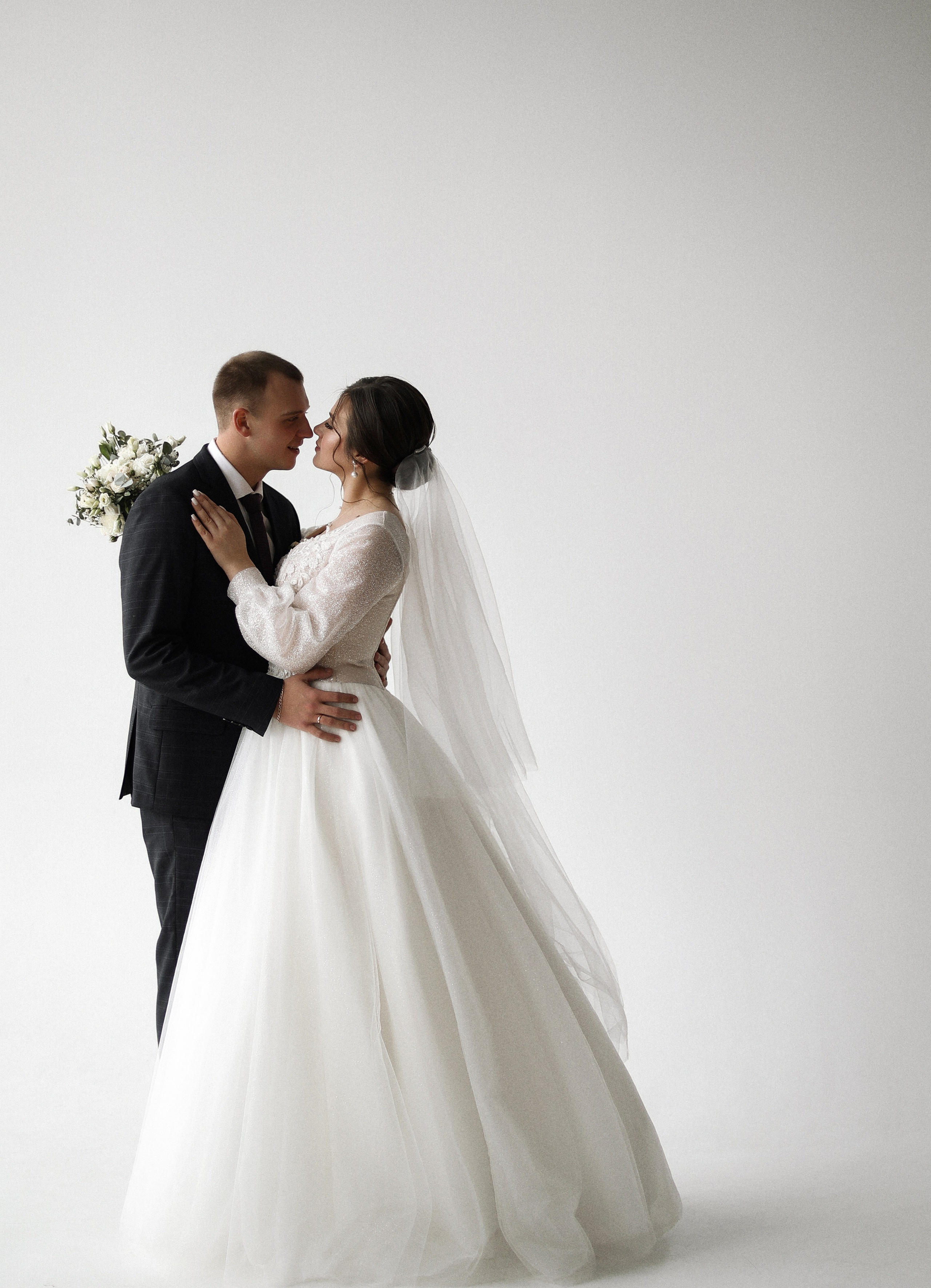 Свадебные истории — Портфолио свадебной фотографии | Nizhenkokr. Фотограф NIZHENKO.KRISTINA в Старом Осколе — Профессиональная Фотосъемка!