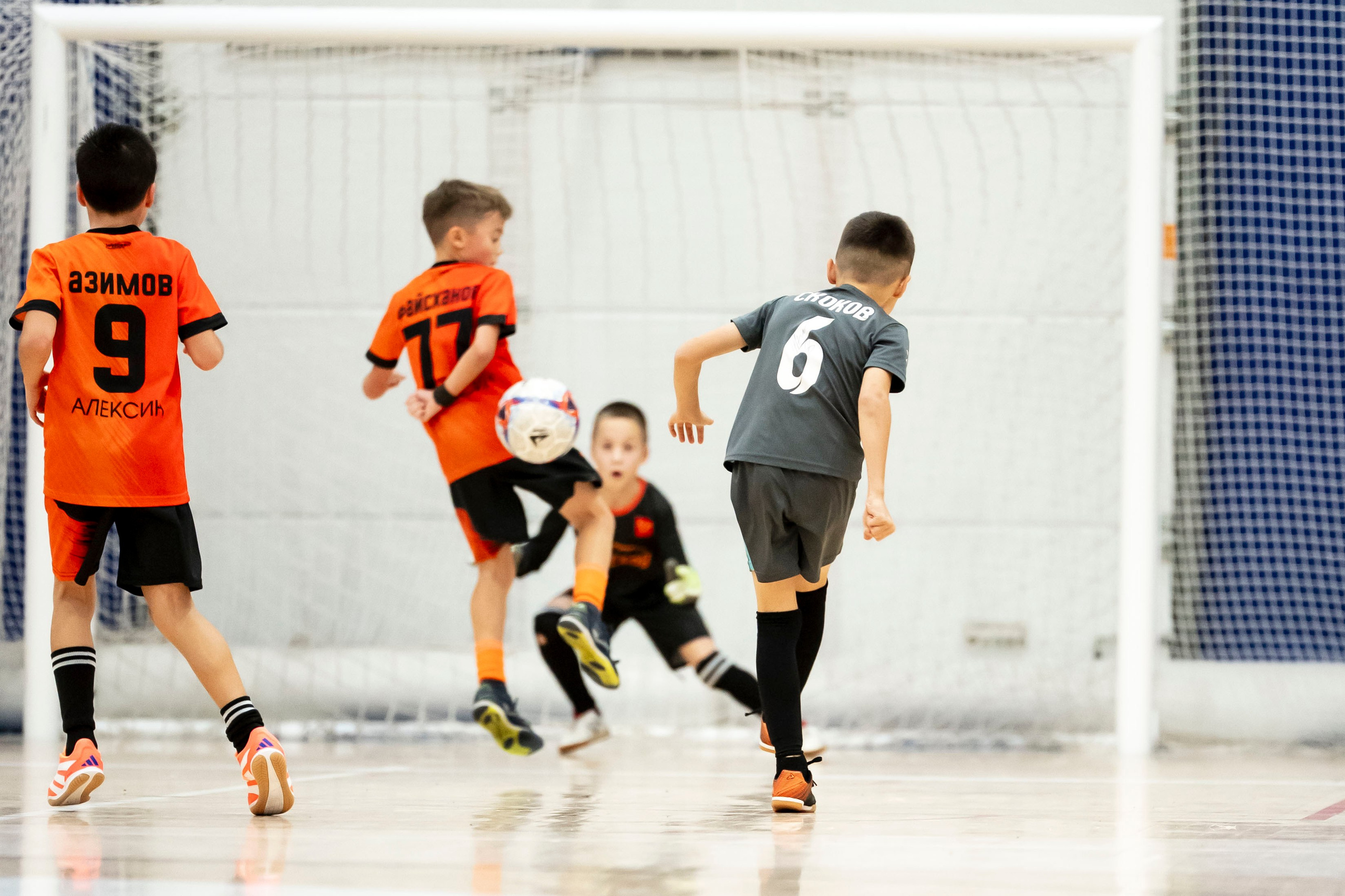 Всероссийский турнир по мини футболу FUTSAL KIDS TROPHY 2025. Спортивный фотограф в Туле и Тульской области. Файсханова Фото Спорт