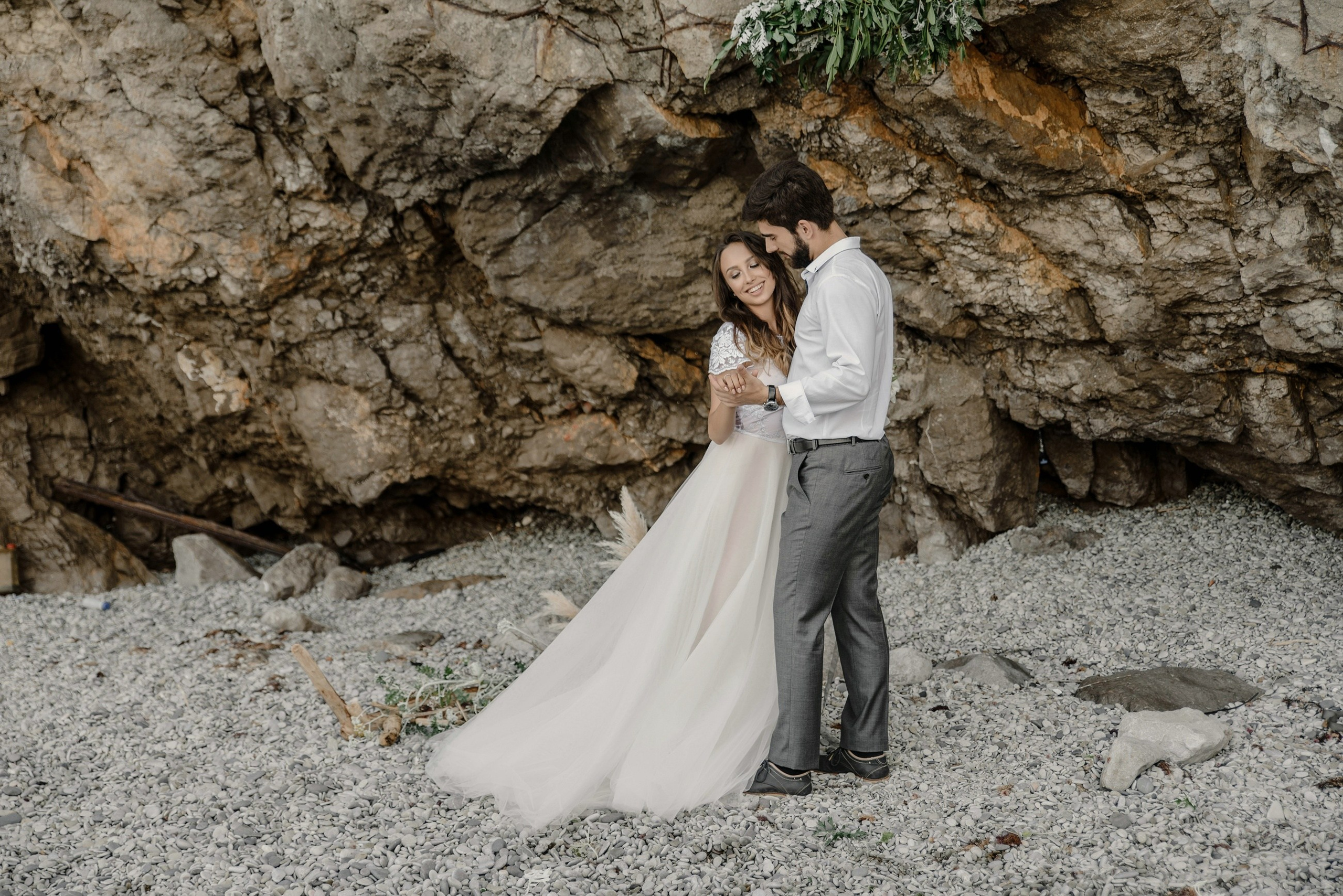 Свадебная фотосессия и выездная регистрация брака на берегу моря. Свадебный и семейный фотограф в Москве Светлана Зоткина