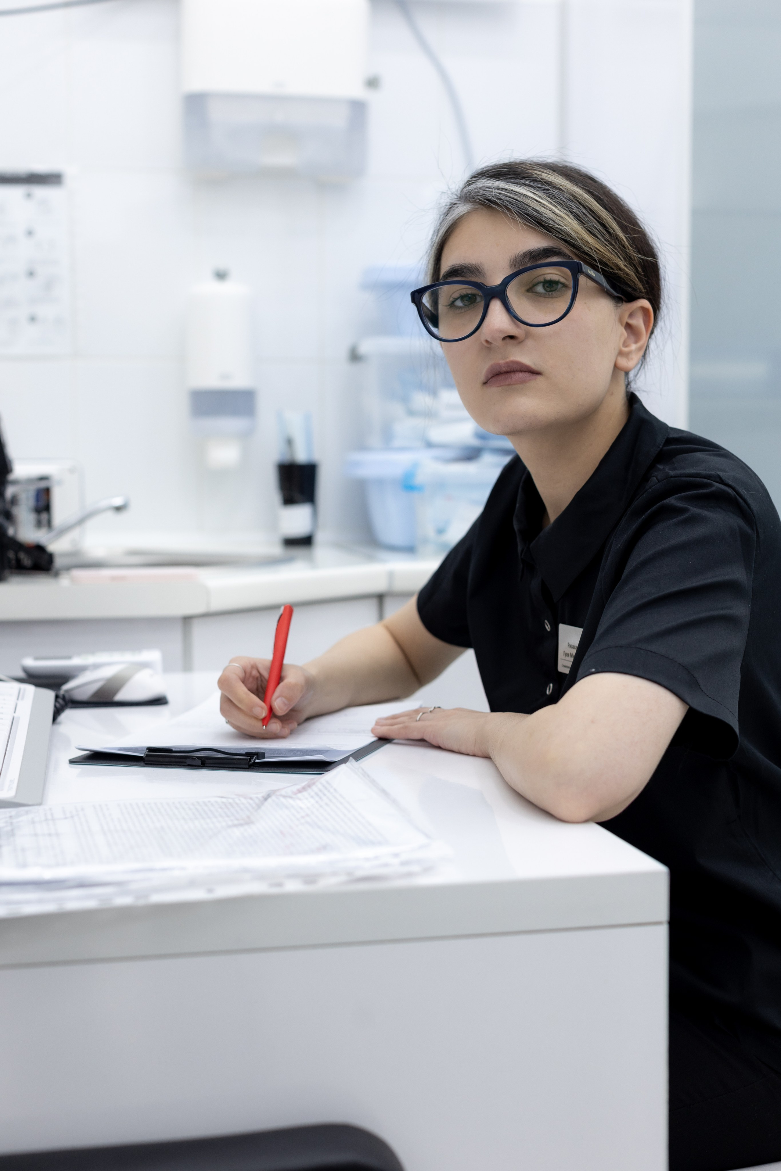 Портретная фотосъёмка для специалистов, сотрудников и компаний. Предметный фотограф в Москве и Московской области