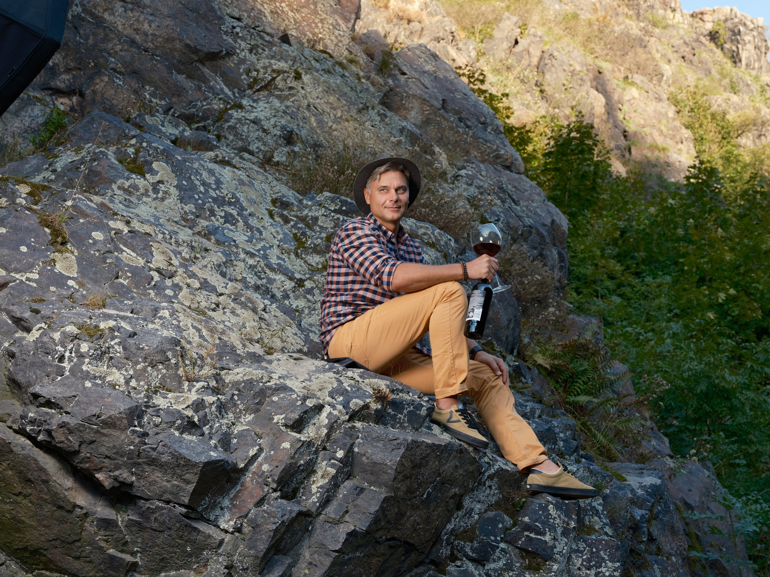 Вадим и вино. Фотограф в Москве и Праге: индивидуальные портреты, парные фотосессии