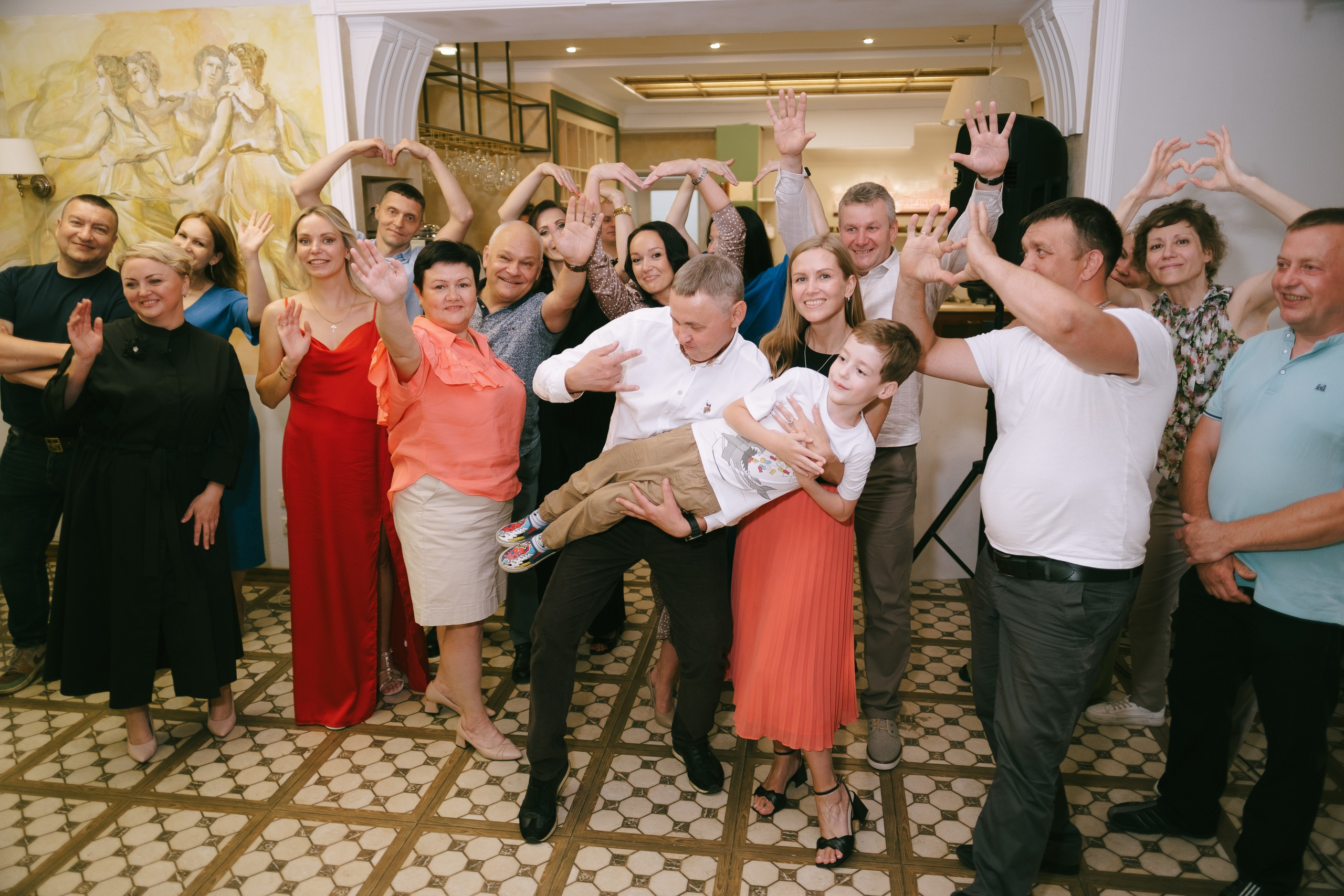 Выпускной школа 33. Свадебный и репортажной фотограф Денис Ожигин в Краснодаре и Краснодарском крае