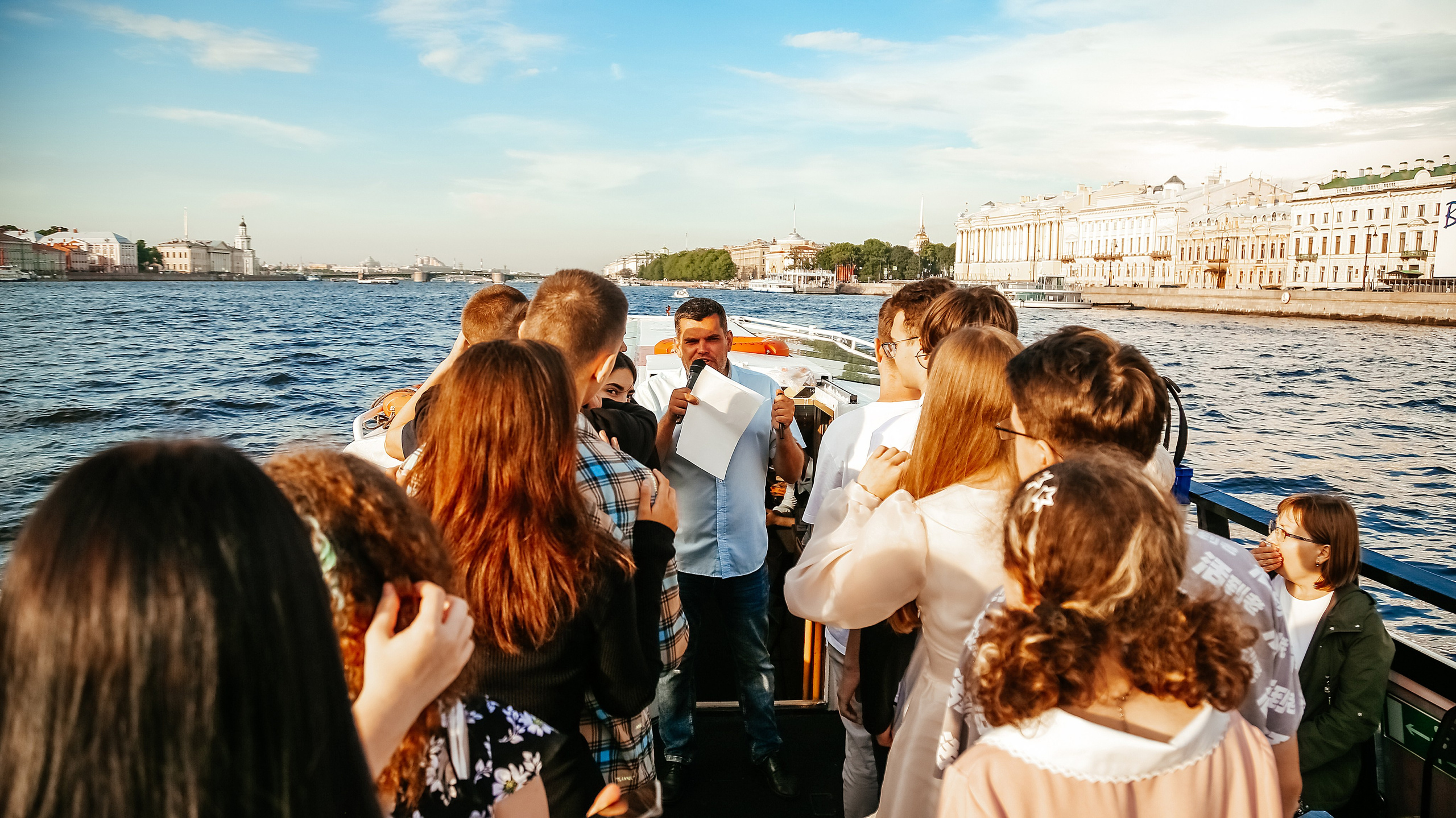 Выпускной на теплоходе, гости из Ульяновска. Семейный фотограф Любовь Саркеева