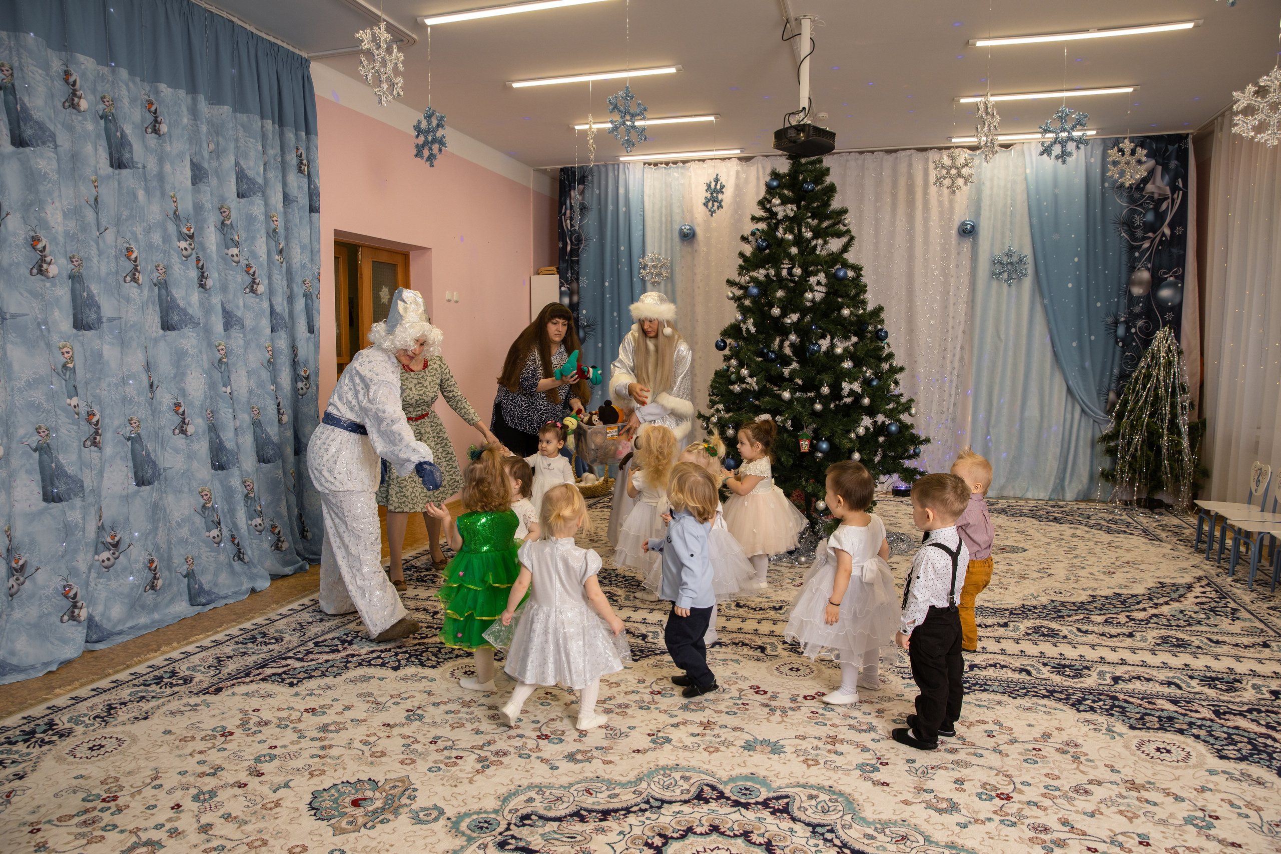 Новогодний утренник Успех. Фотограф в Железнодорожном и Балашихе