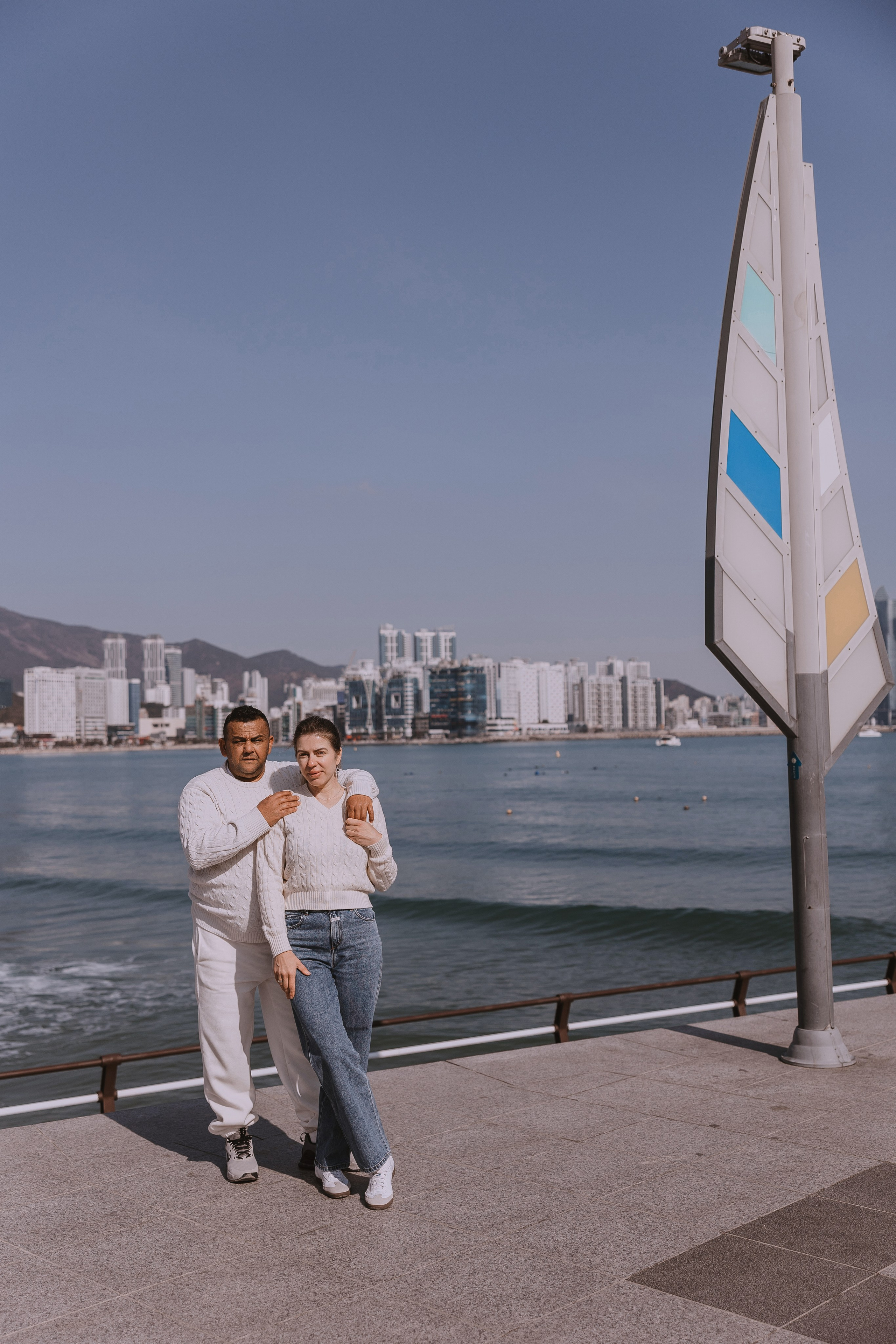 Семейная прогулка на пляже Гваннали в Пусане. Your photographer in Busan (South Korea) Aleksandra Anufriy