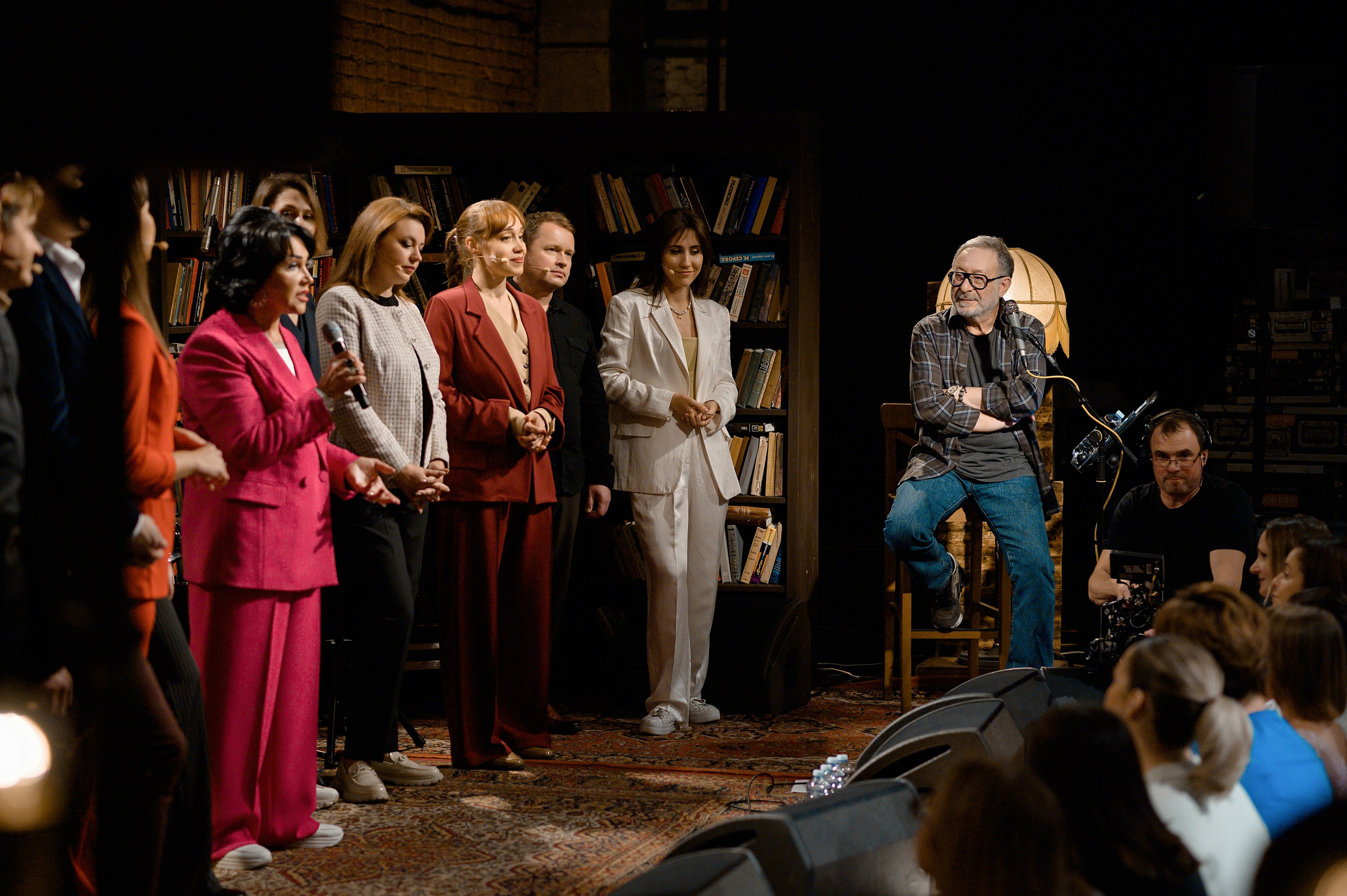 КВАРТИРНИК У МАРГУЛИСА. РЕПОРТАЖНЫЙ И БИЗНЕС ФОТОГРАФ В МОСКВЕ, ЕГОР НИКОЛАЕВ