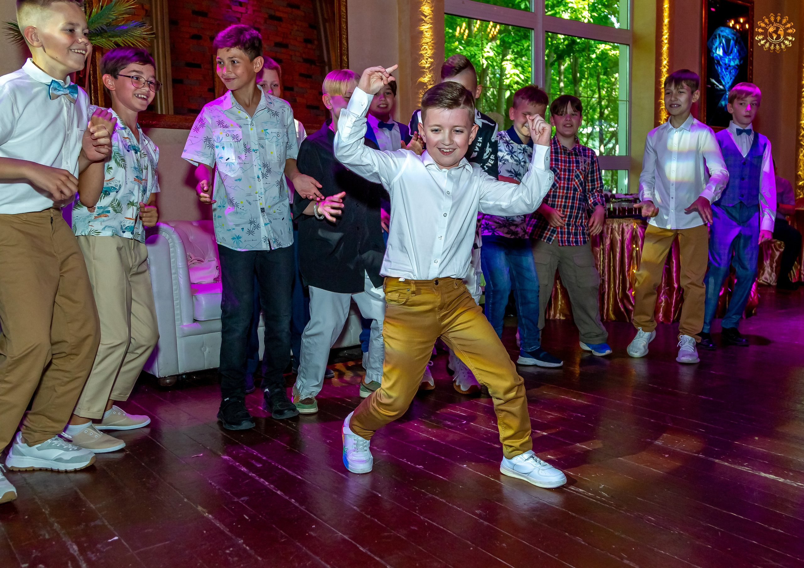 Выпускной 4-го класса 2024. Школа 2109. Репортажная съемка в Москве и области. Анималистика