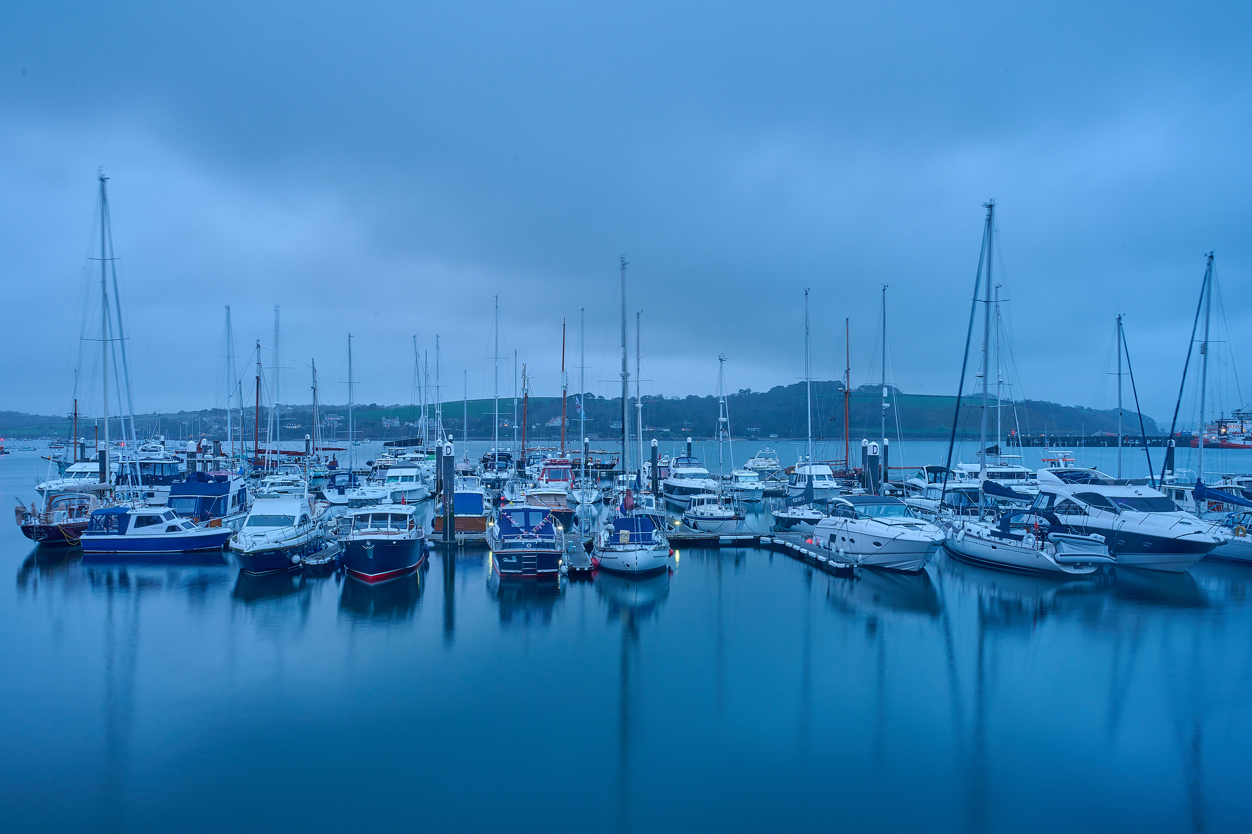 Город Фалмут, Великобритания, вечером