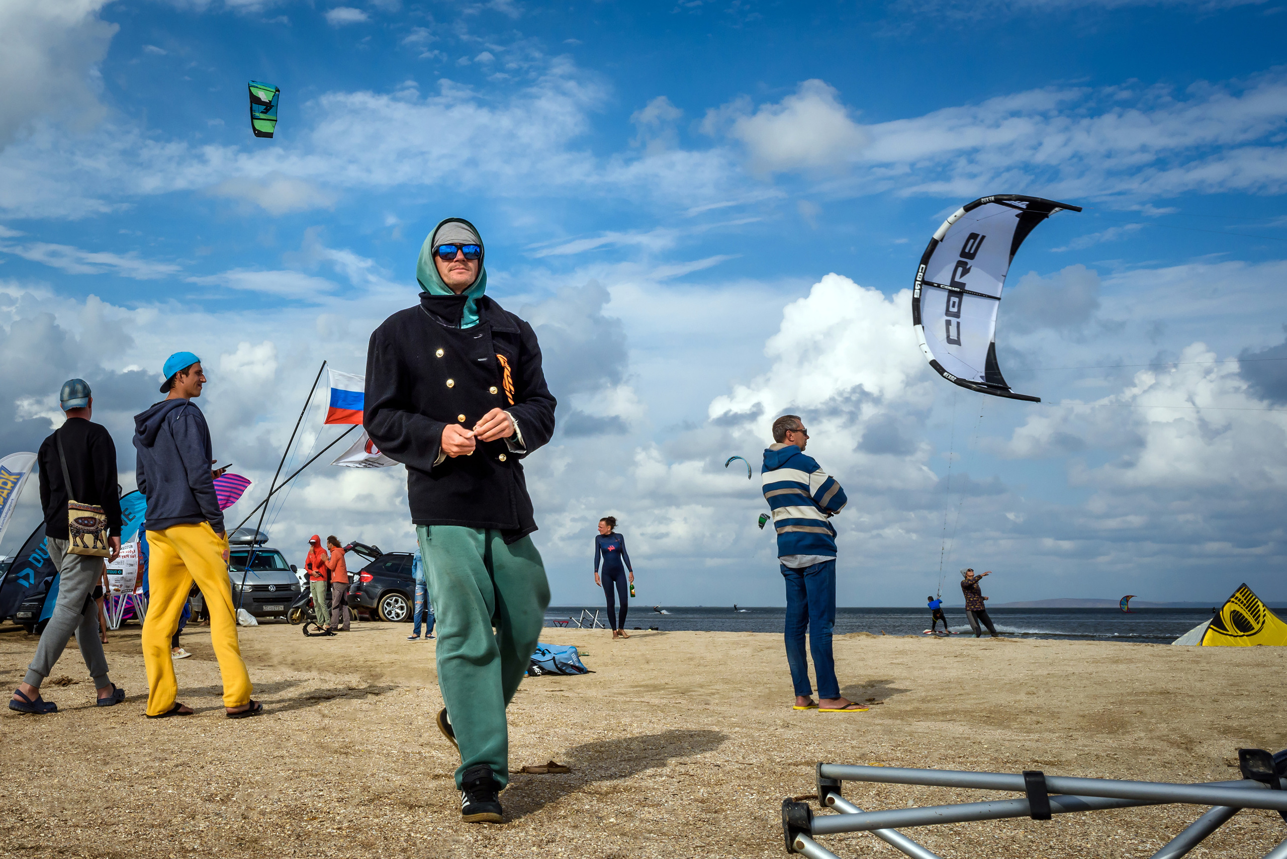 Тусовка на кайт-соревновании, Благовещенская
