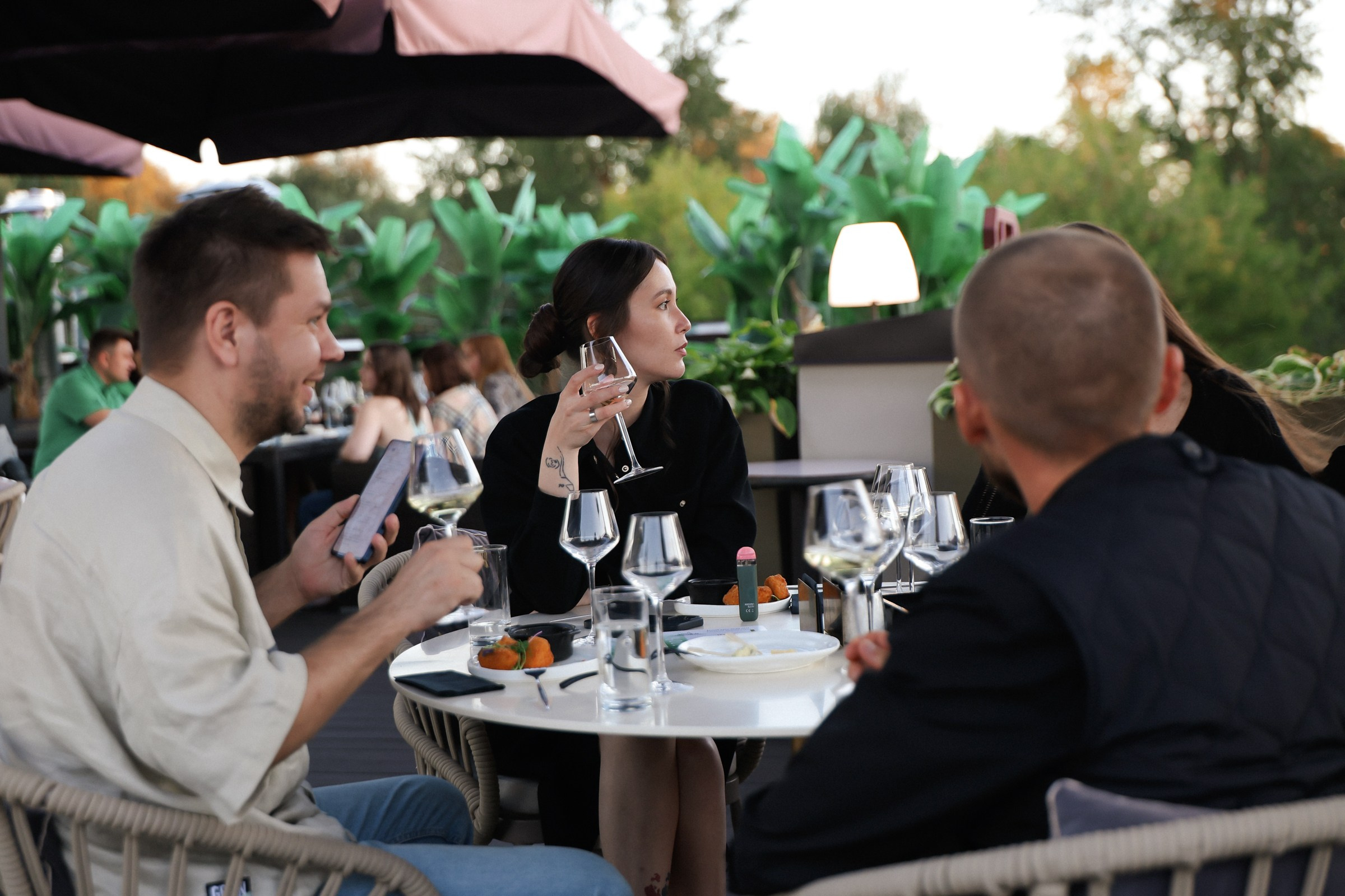 /РЕПОРТАЖ/ СЕО БАР Винный вечер. Свадебный фотограф Великий Новгород Станислав Кособудский