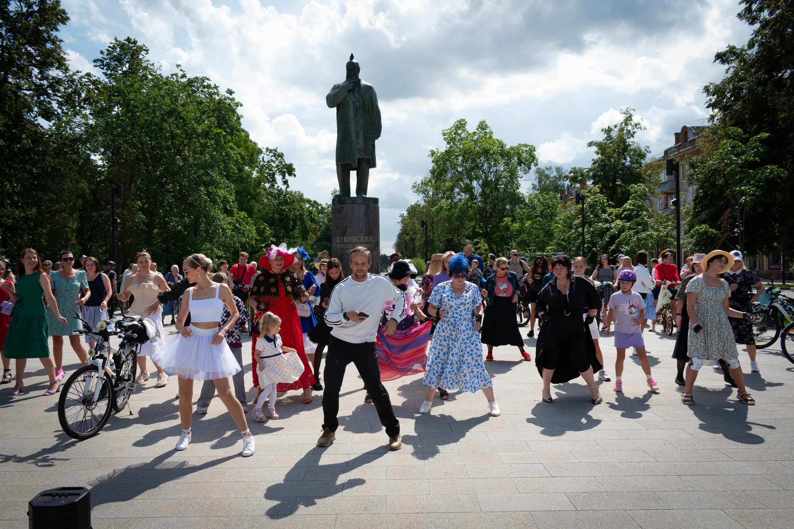«Леди на велосипеде» — велопробег по г. Жуковскому 2025. Репортажный фотограф Сыбер Мартти